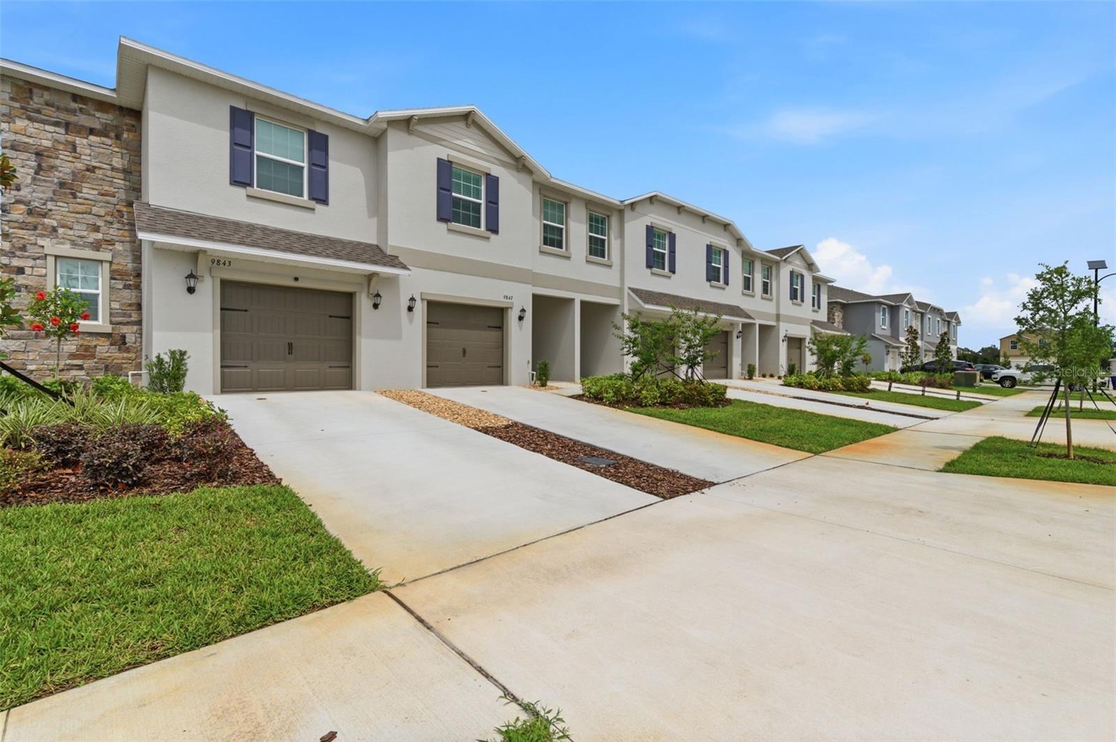 9851 FEASTER DR, WESLEY CHAPEL, FL, 33545