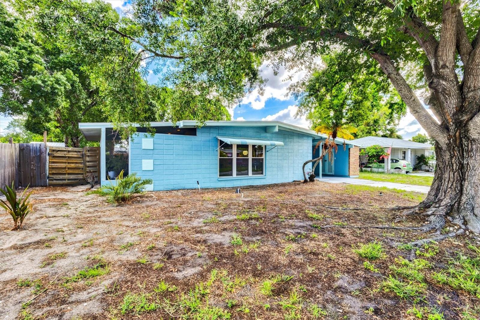 2504 N RADCLIFFE PL, BRADENTON, FL, 34207