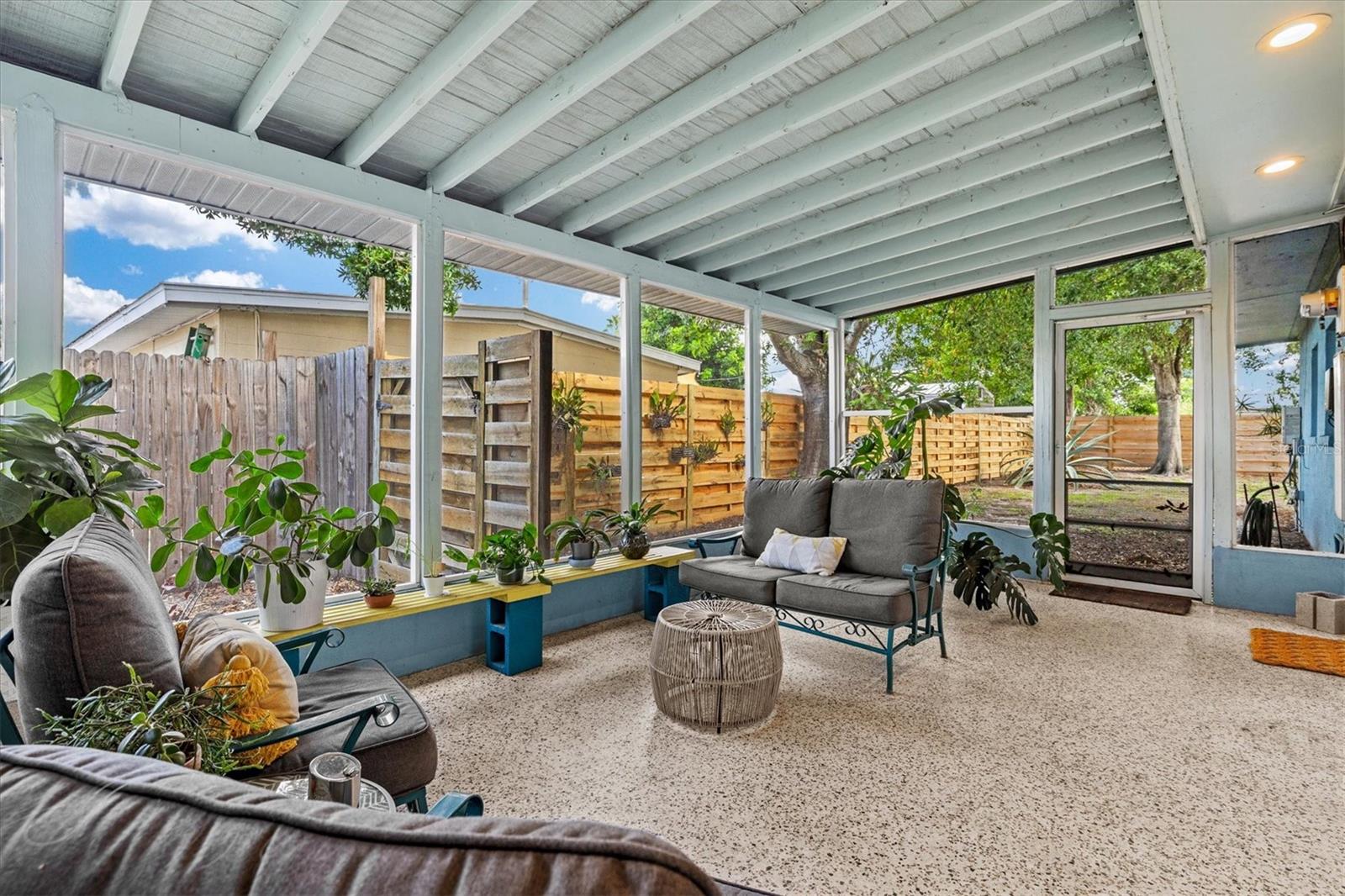 2504 N RADCLIFFE PL, BRADENTON, FL, 34207