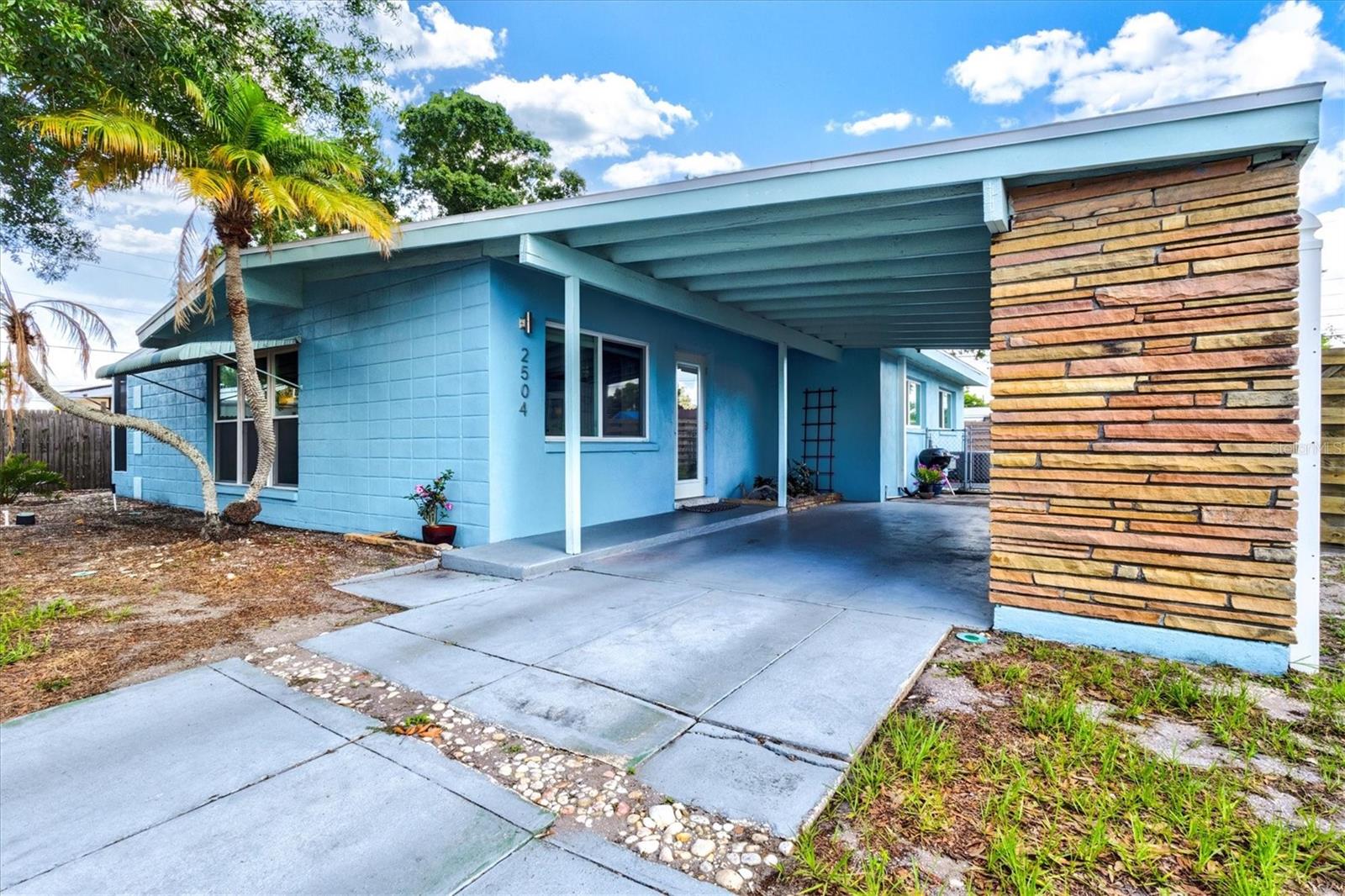 2504 N RADCLIFFE PL, BRADENTON, FL, 34207
