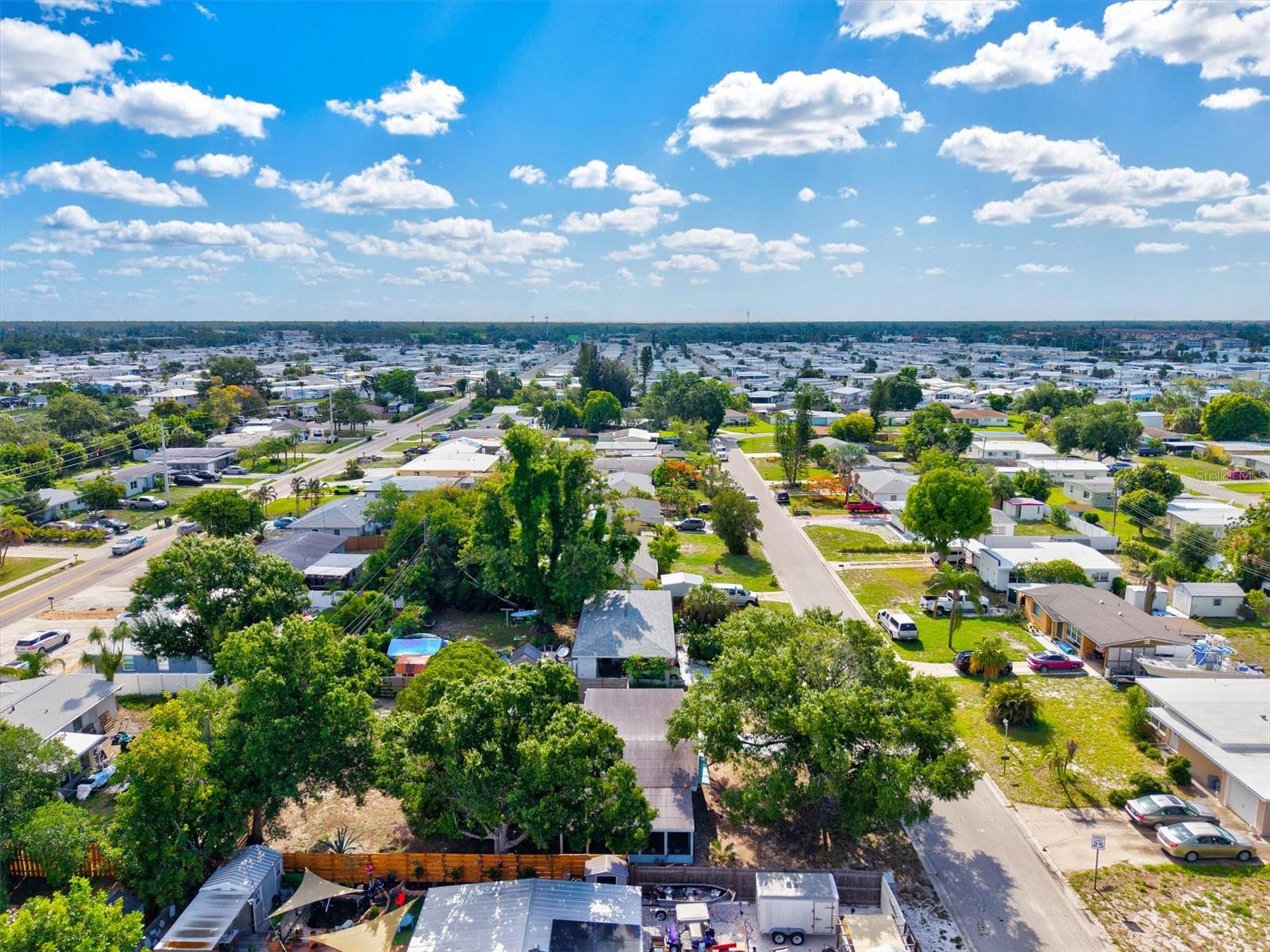 2504 N RADCLIFFE PL, BRADENTON, FL, 34207
