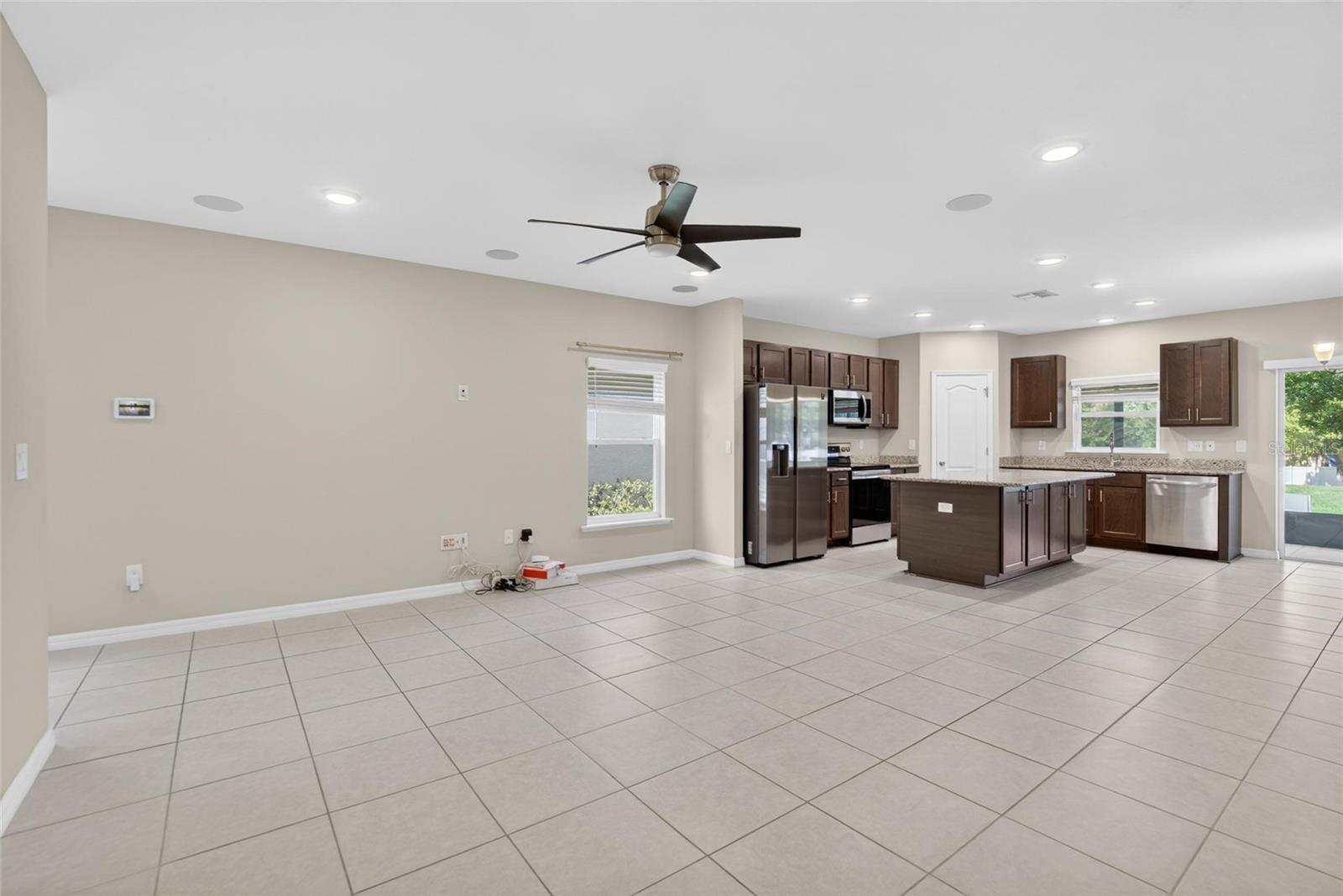 4718 SPATTER DOCK ST, TAMPA, FL, 33610