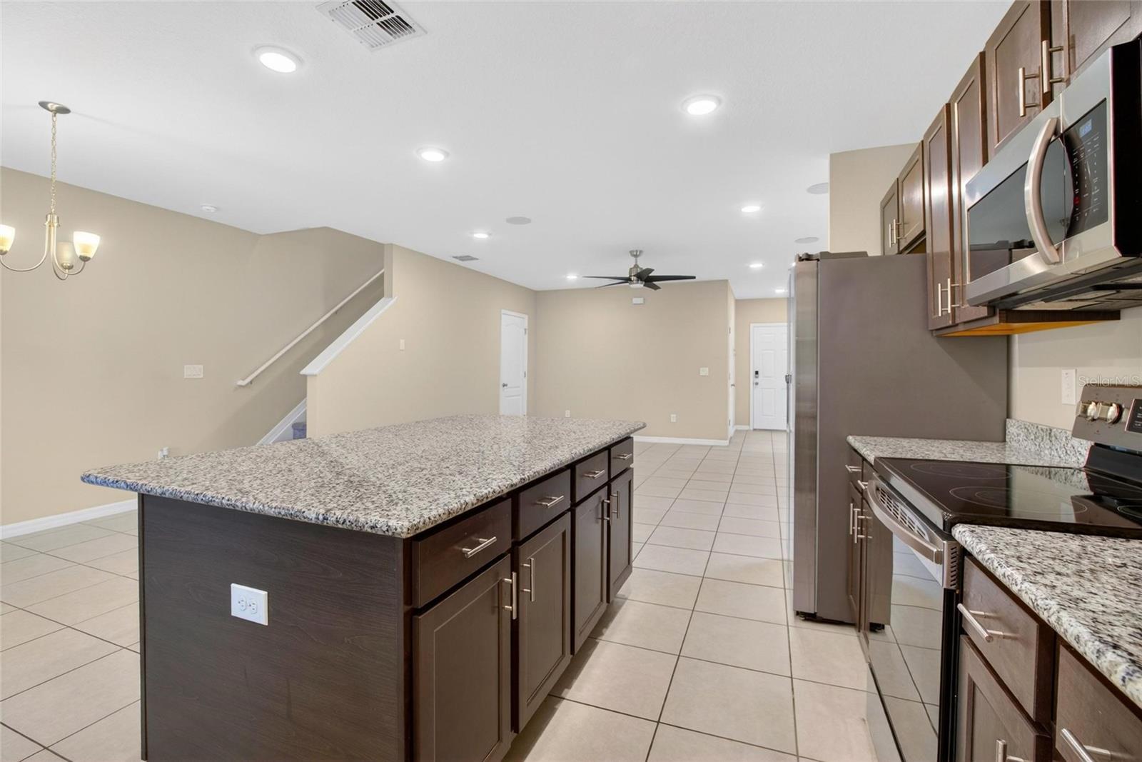 4718 SPATTER DOCK ST, TAMPA, FL, 33610