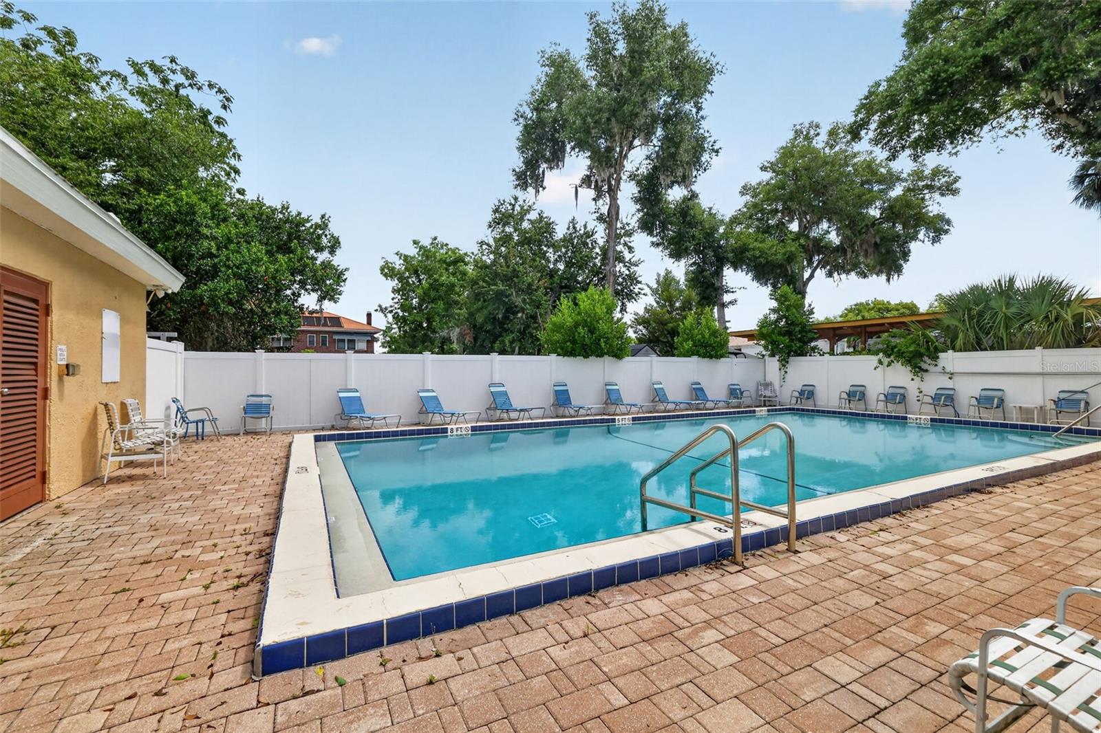 1112 W MAIN ST #E7, LEESBURG, FL, 34748