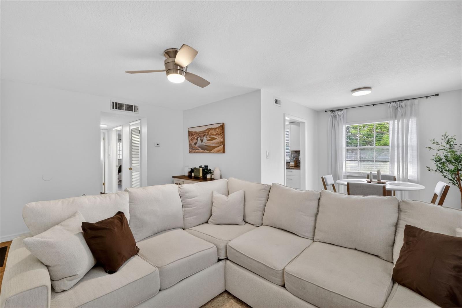1112 W MAIN ST #E7, LEESBURG, FL, 34748
