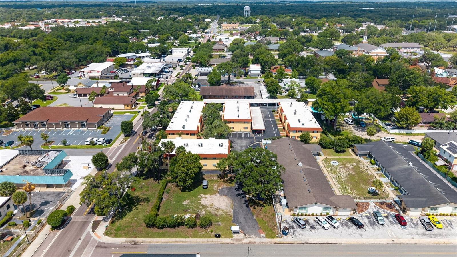 1112 W MAIN ST #E7, LEESBURG, FL, 34748