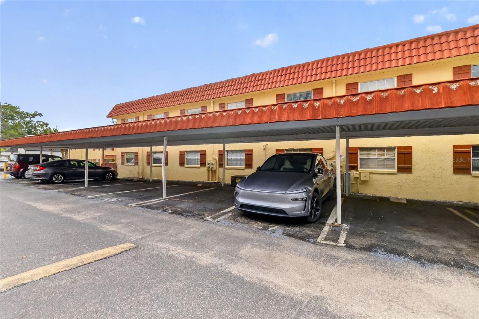 1112 W MAIN ST #E7, LEESBURG, FL, 34748