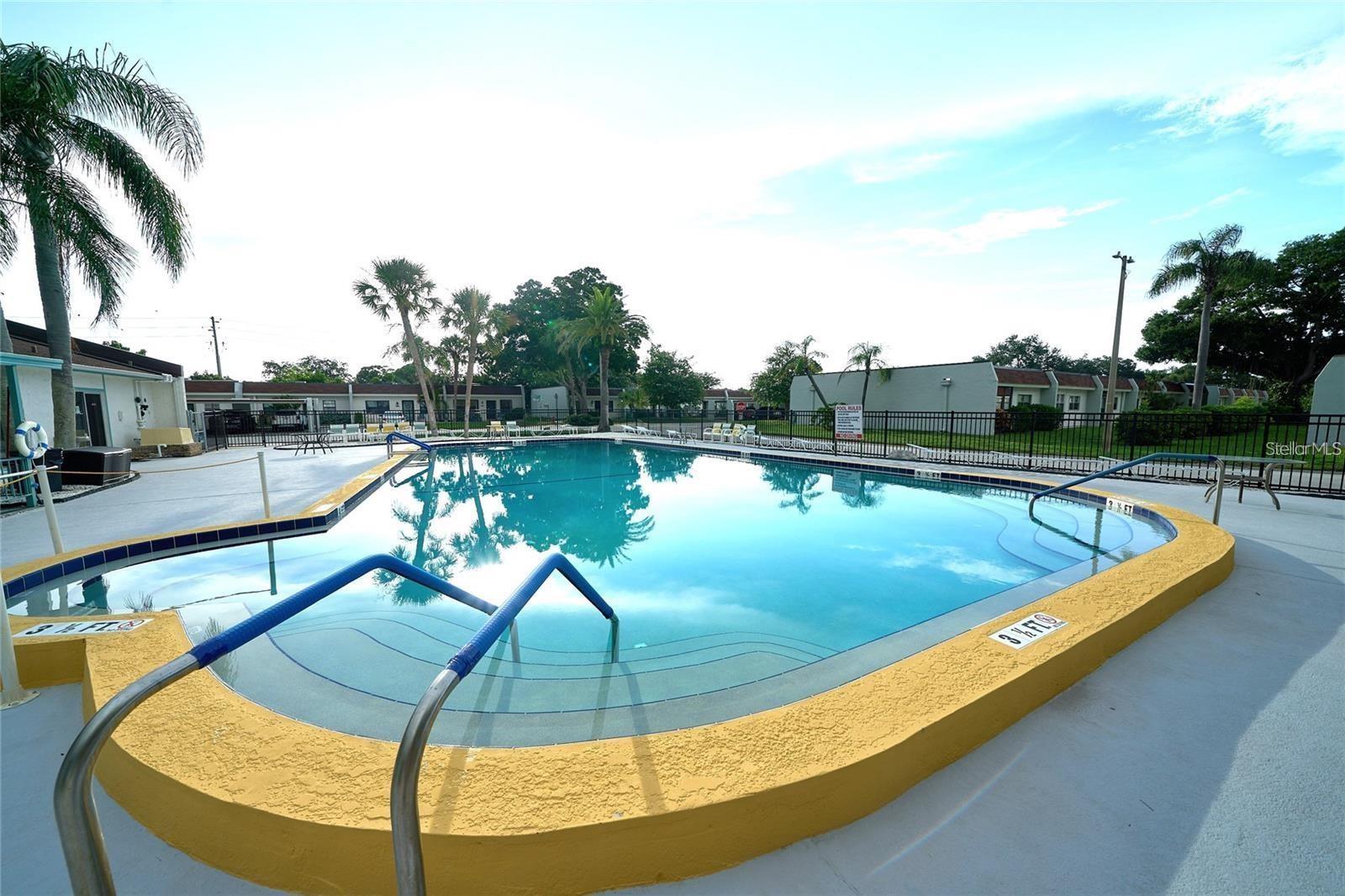 13850 OAKWOOD LN, SEMINOLE, FL, 33776