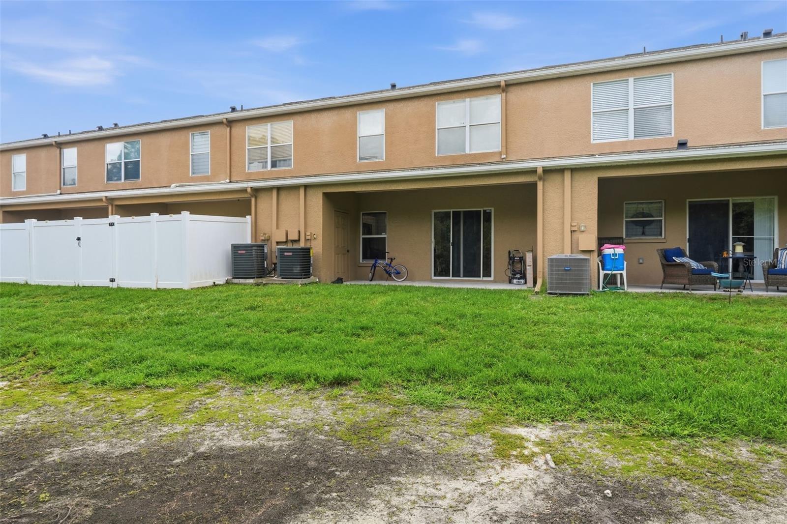1250 CHARLESWORTH DR, WESLEY CHAPEL, FL, 33543