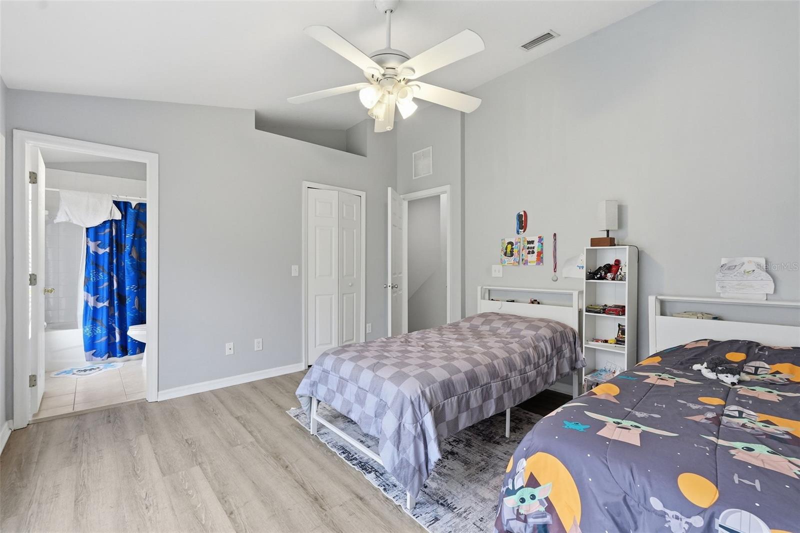1250 CHARLESWORTH DR, WESLEY CHAPEL, FL, 33543