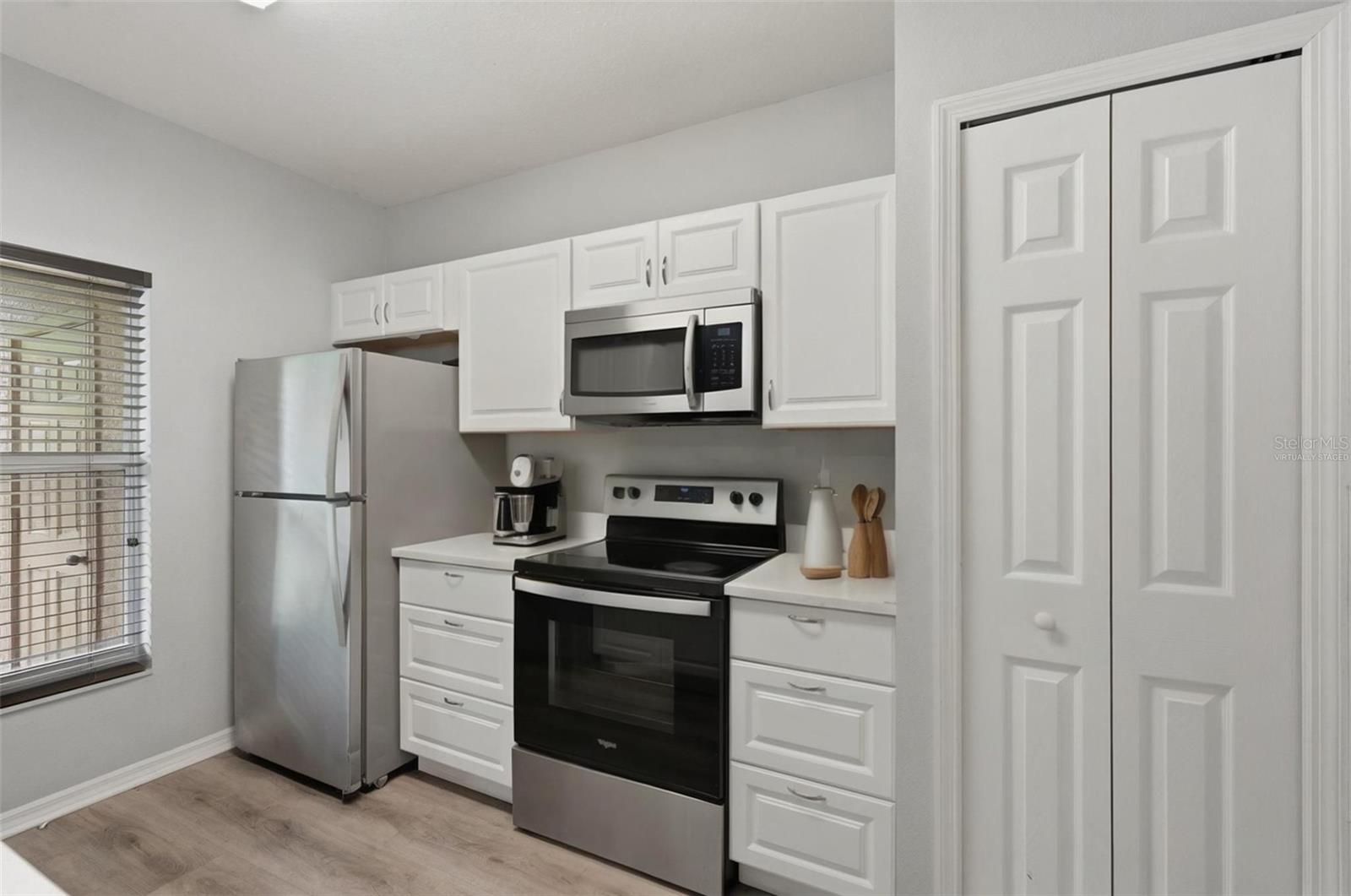 1250 CHARLESWORTH DR, WESLEY CHAPEL, FL, 33543