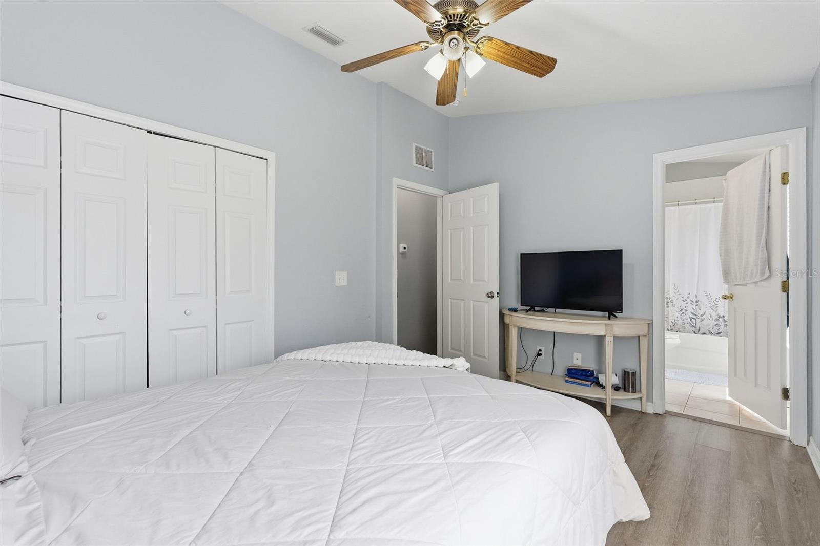 1250 CHARLESWORTH DR, WESLEY CHAPEL, FL, 33543