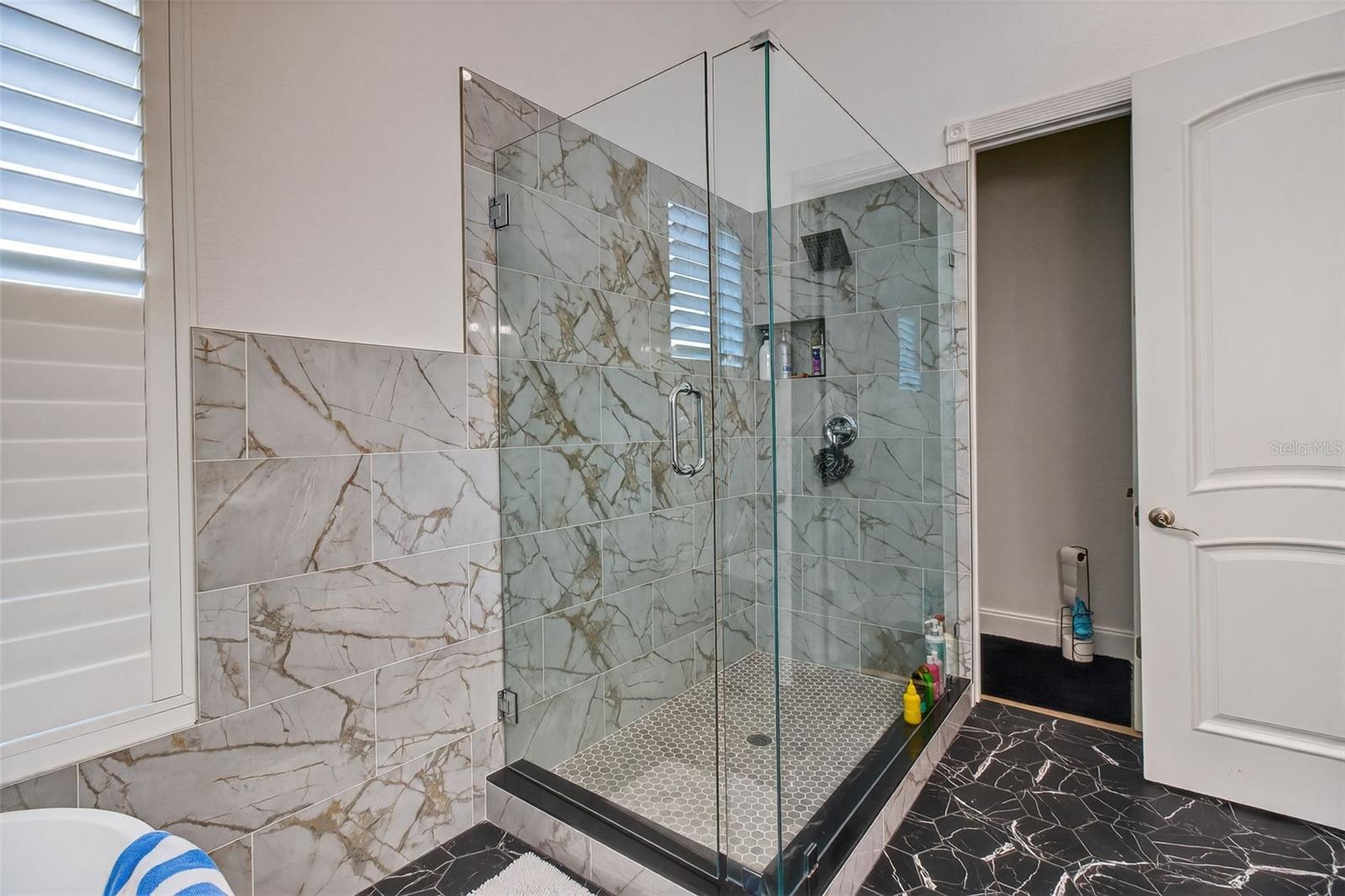 5601 BAYSHORE BLVD #F, TAMPA, FL, 33611