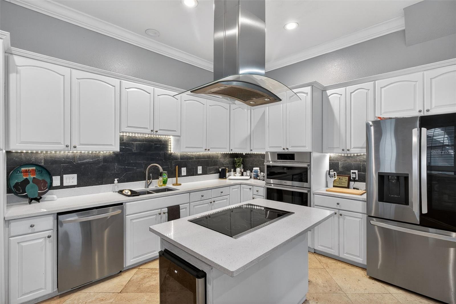5601 BAYSHORE BLVD #F, TAMPA, FL, 33611