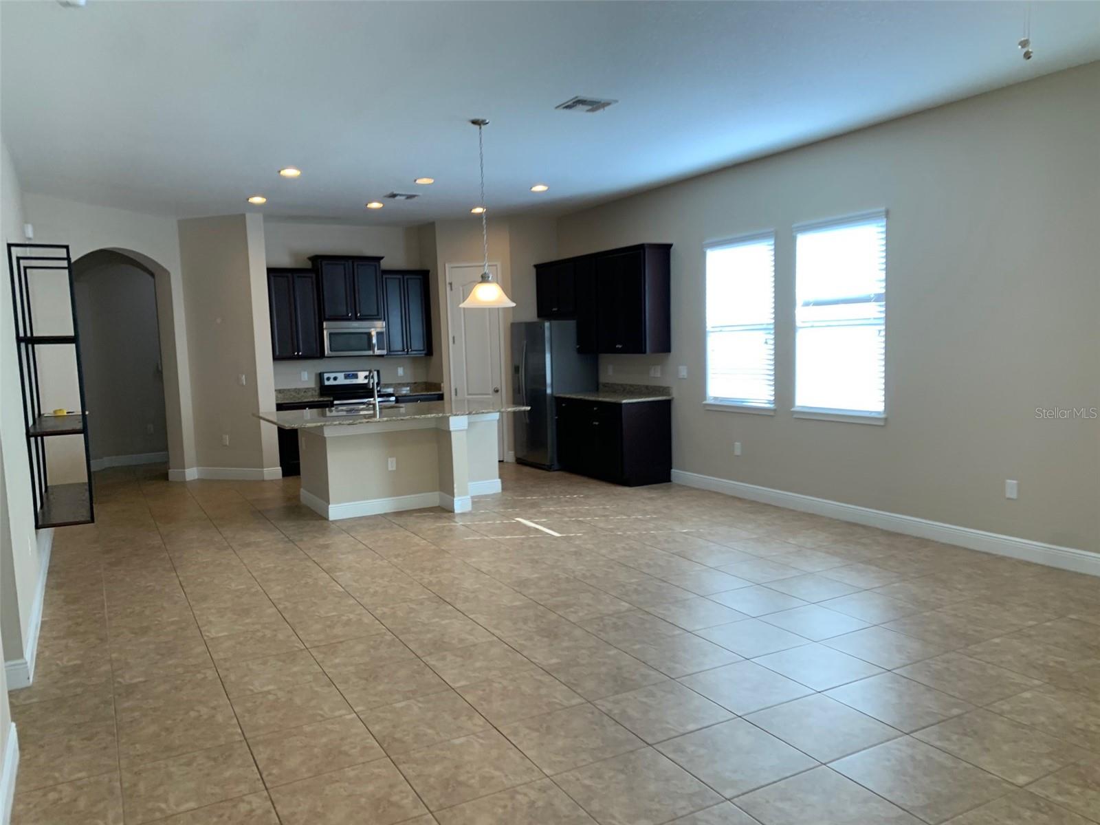 11514 QUIET FOREST DR, TAMPA, FL, 33635