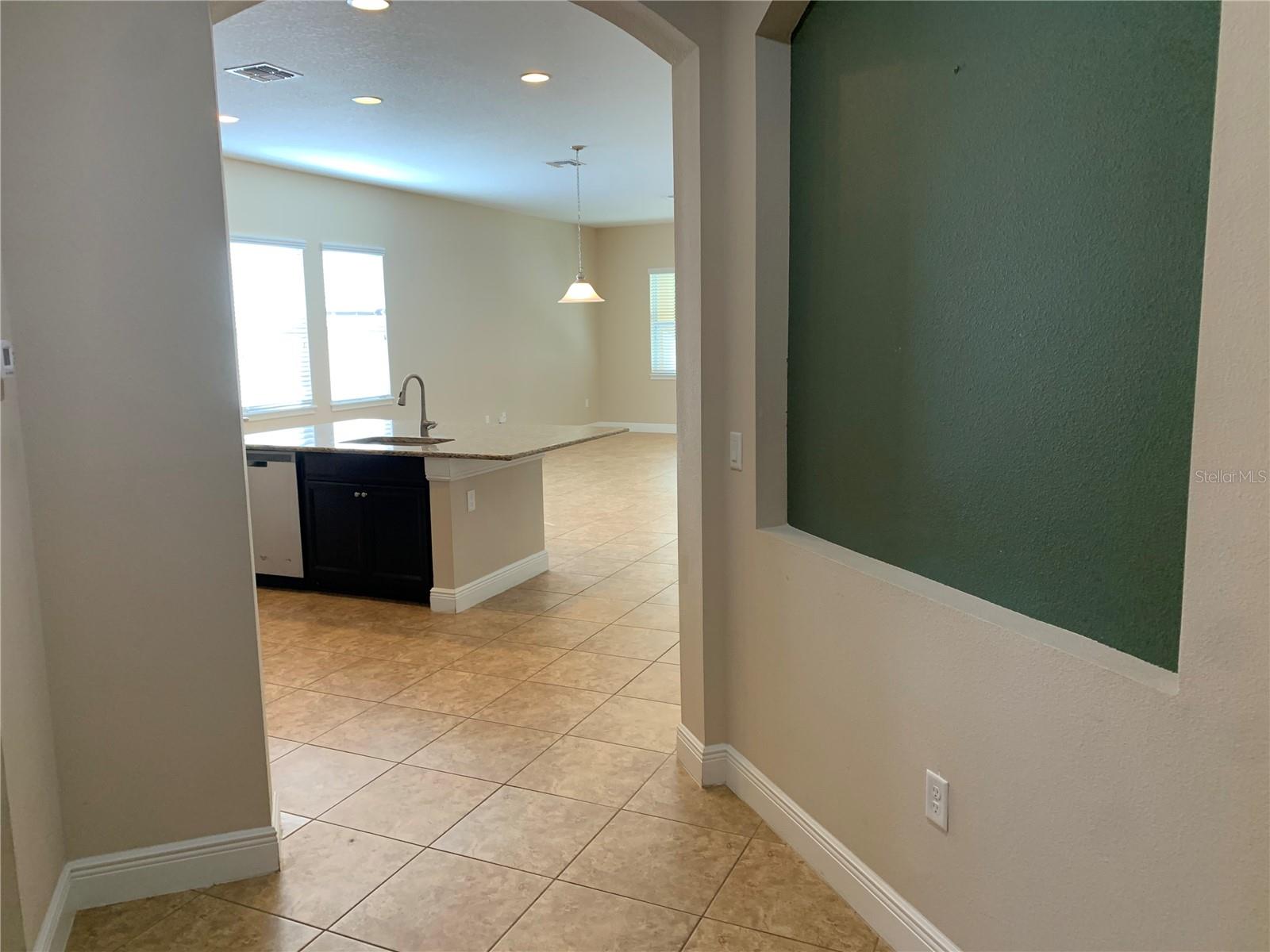 11514 QUIET FOREST DR, TAMPA, FL, 33635