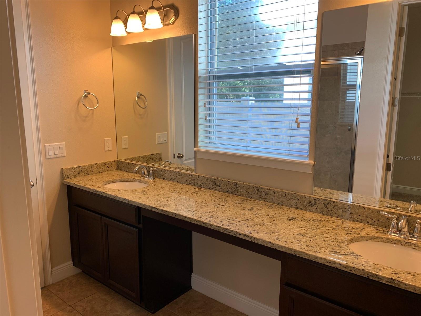 11514 QUIET FOREST DR, TAMPA, FL, 33635