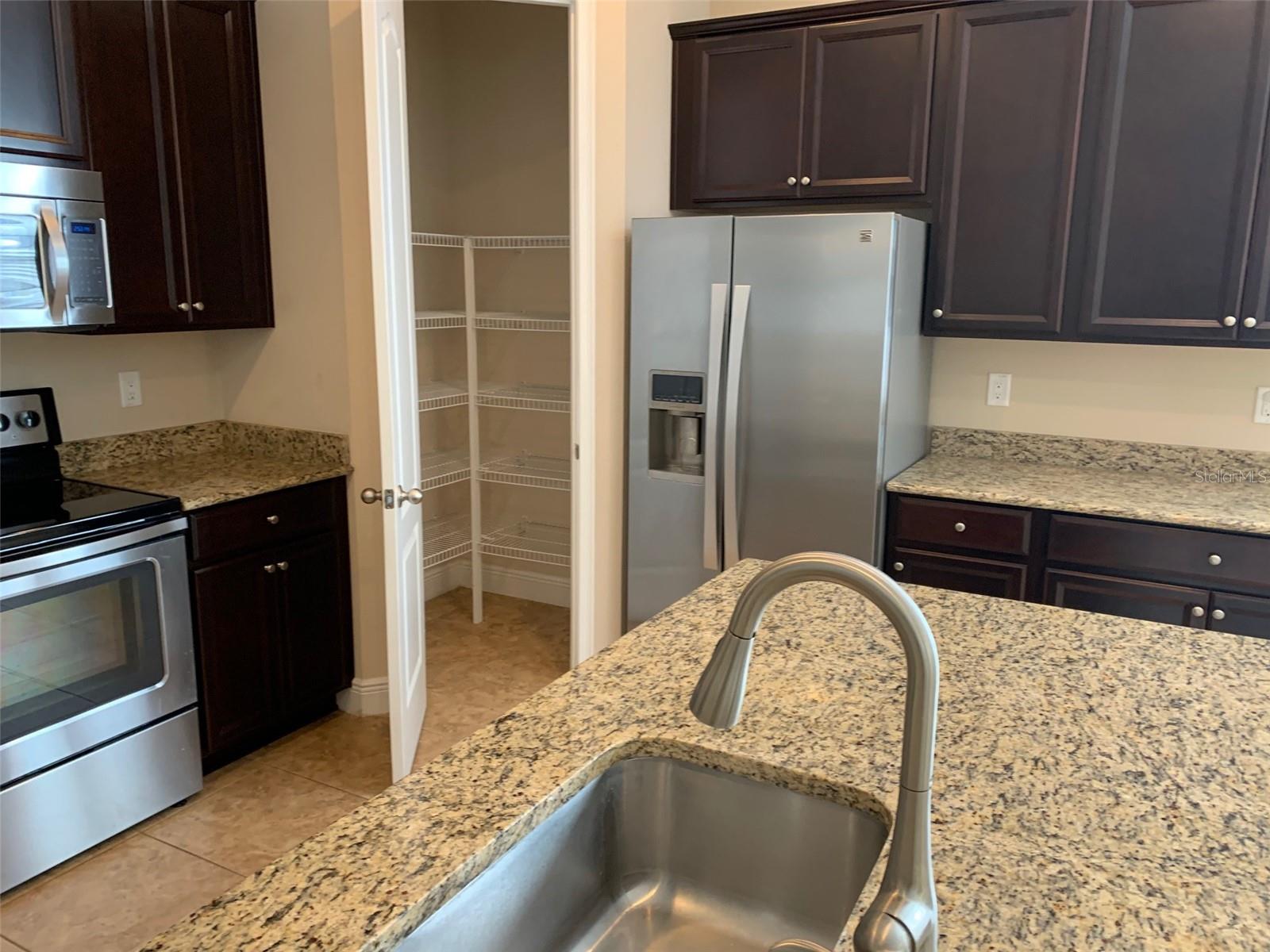 11514 QUIET FOREST DR, TAMPA, FL, 33635
