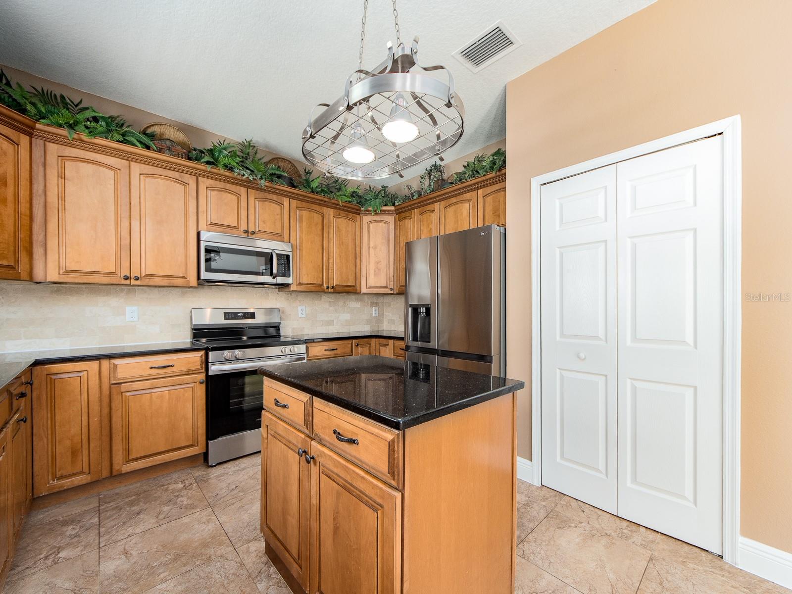 3256 BENTLEY DR, PALM HARBOR, FL, 34684