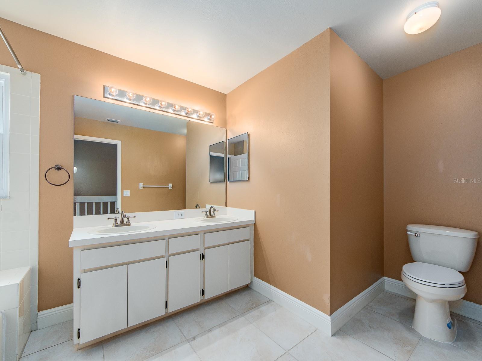 3256 BENTLEY DR, PALM HARBOR, FL, 34684