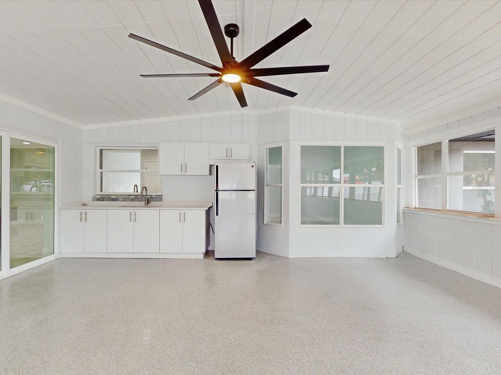 2401 BEL AIR CIR, KISSIMMEE, FL, 34743