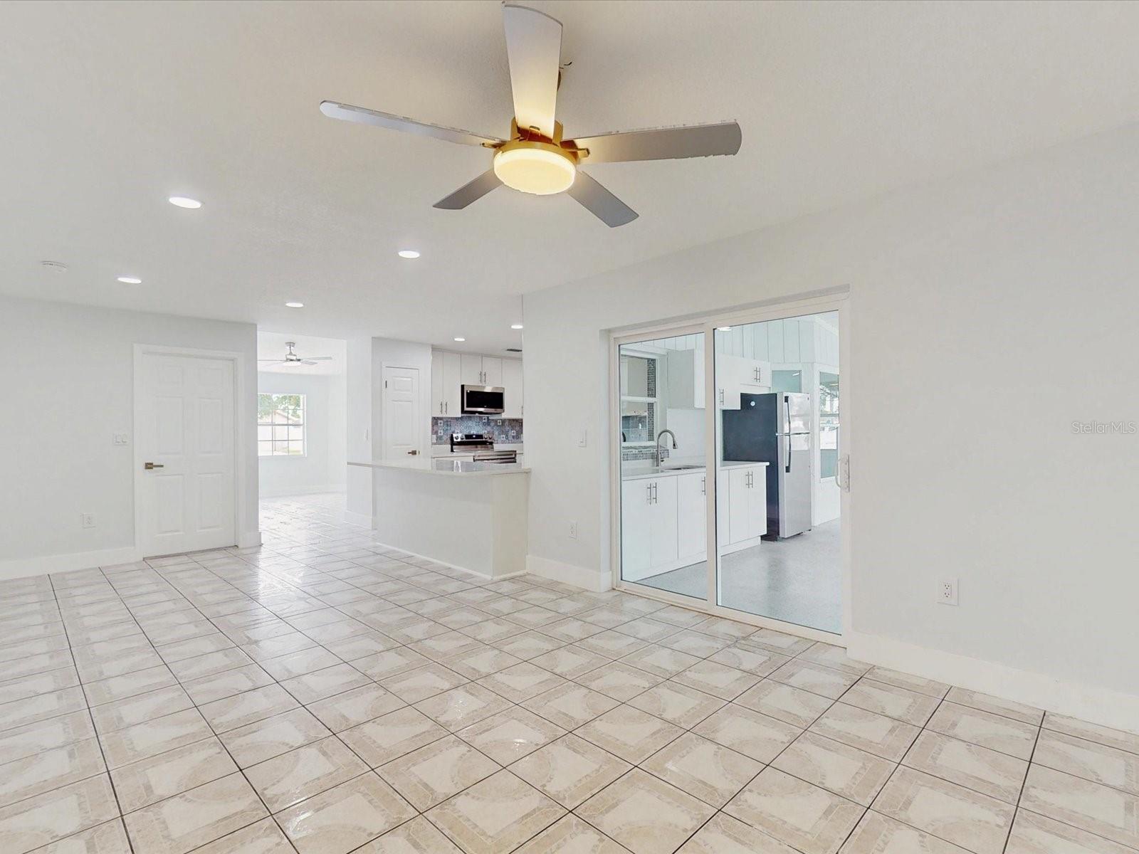2401 BEL AIR CIR, KISSIMMEE, FL, 34743