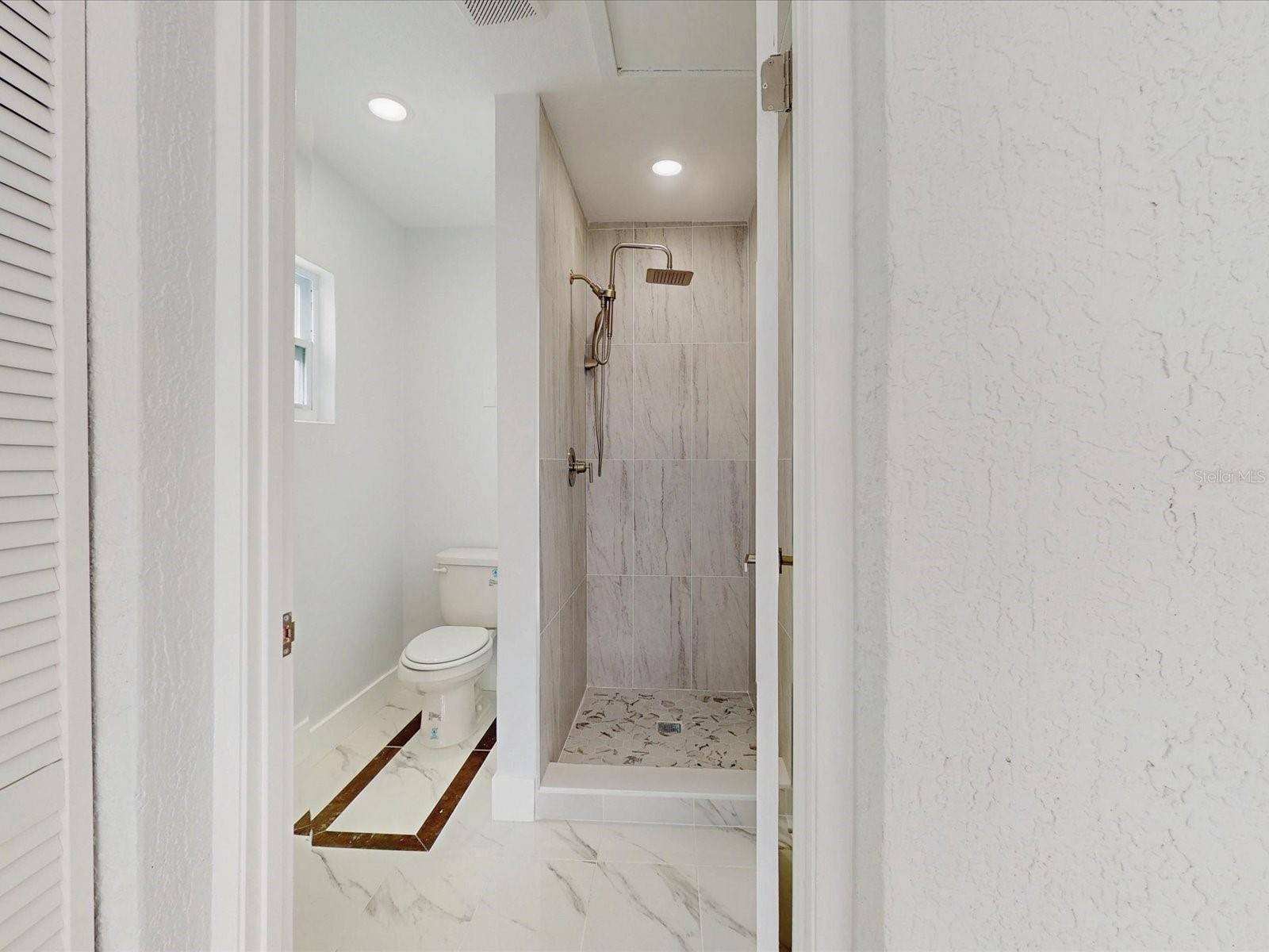 2401 BEL AIR CIR, KISSIMMEE, FL, 34743