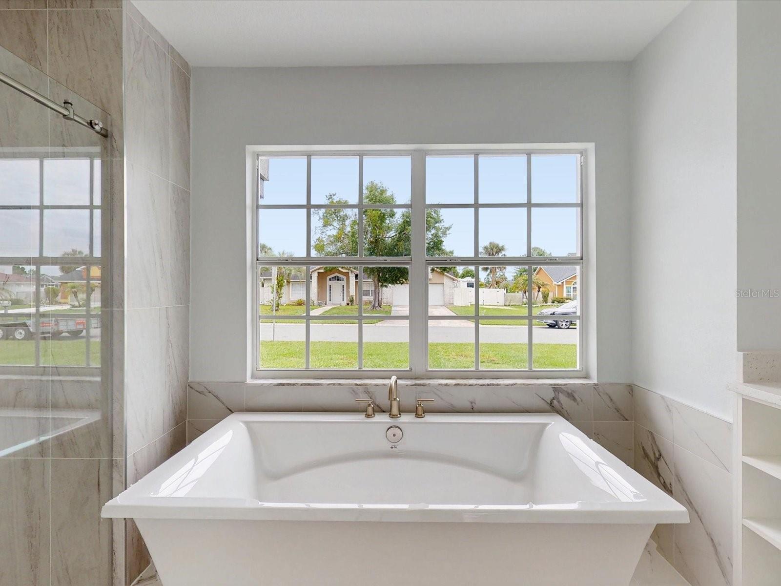 2401 BEL AIR CIR, KISSIMMEE, FL, 34743