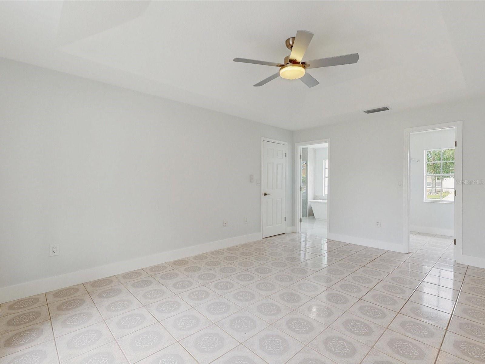 2401 BEL AIR CIR, KISSIMMEE, FL, 34743