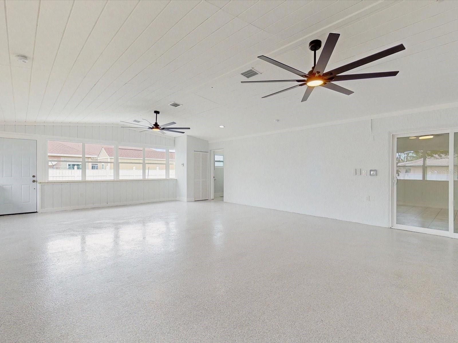 2401 BEL AIR CIR, KISSIMMEE, FL, 34743