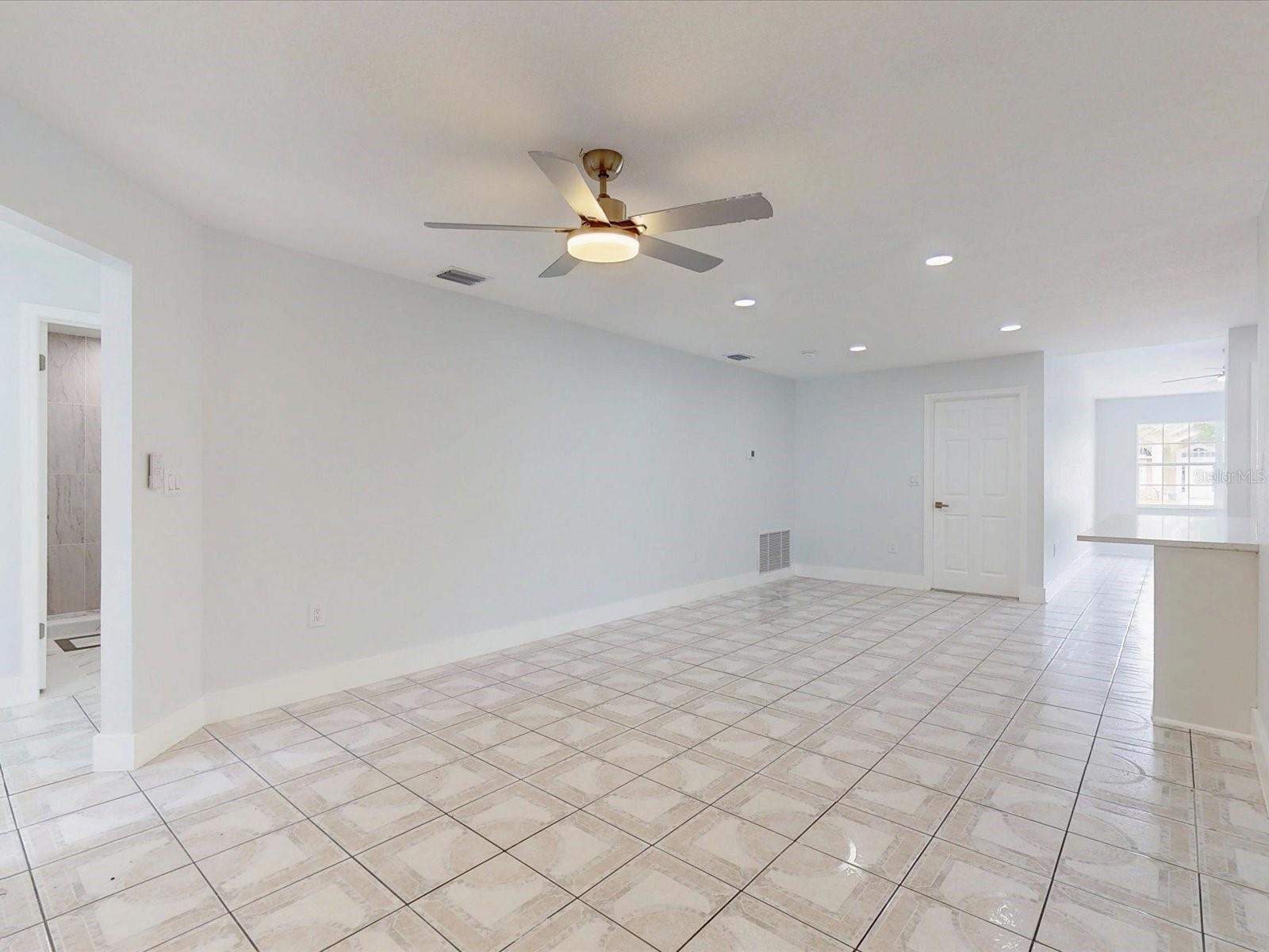 2401 BEL AIR CIR, KISSIMMEE, FL, 34743