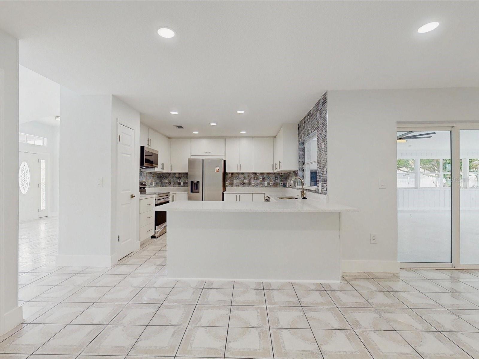 2401 BEL AIR CIR, KISSIMMEE, FL, 34743