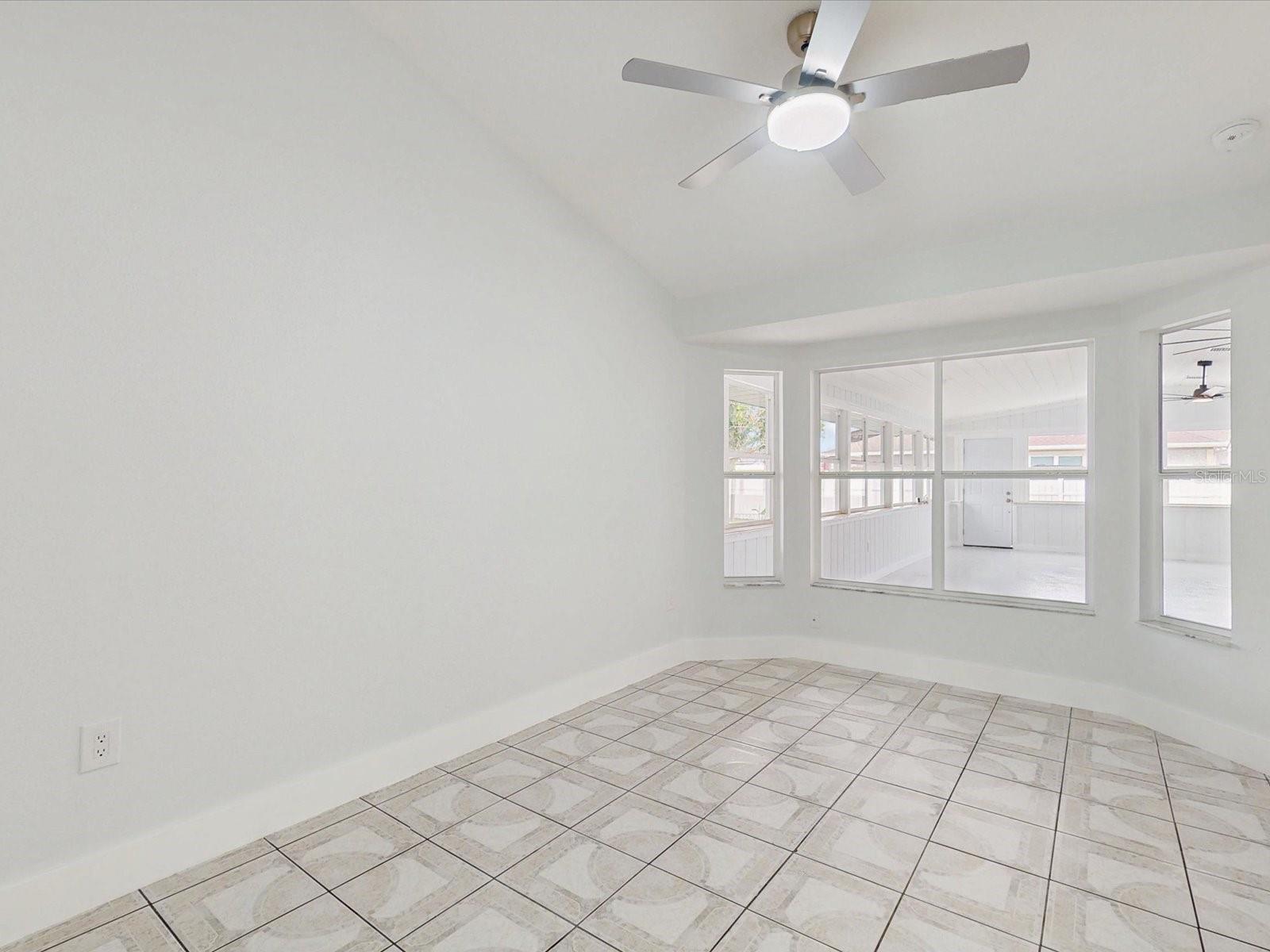 2401 BEL AIR CIR, KISSIMMEE, FL, 34743