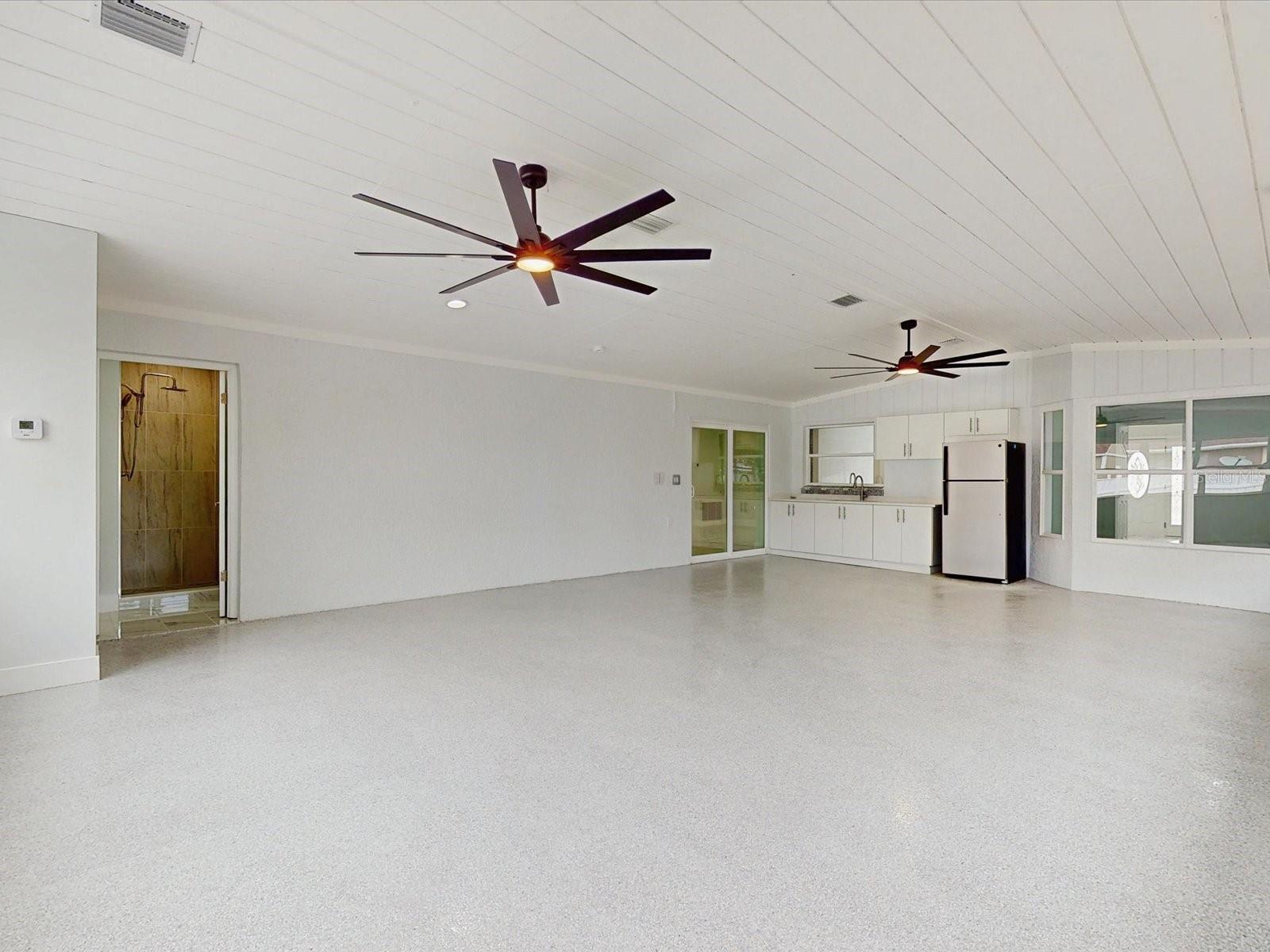 2401 BEL AIR CIR, KISSIMMEE, FL, 34743