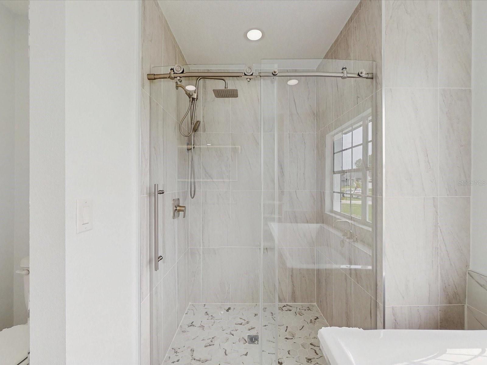 2401 BEL AIR CIR, KISSIMMEE, FL, 34743