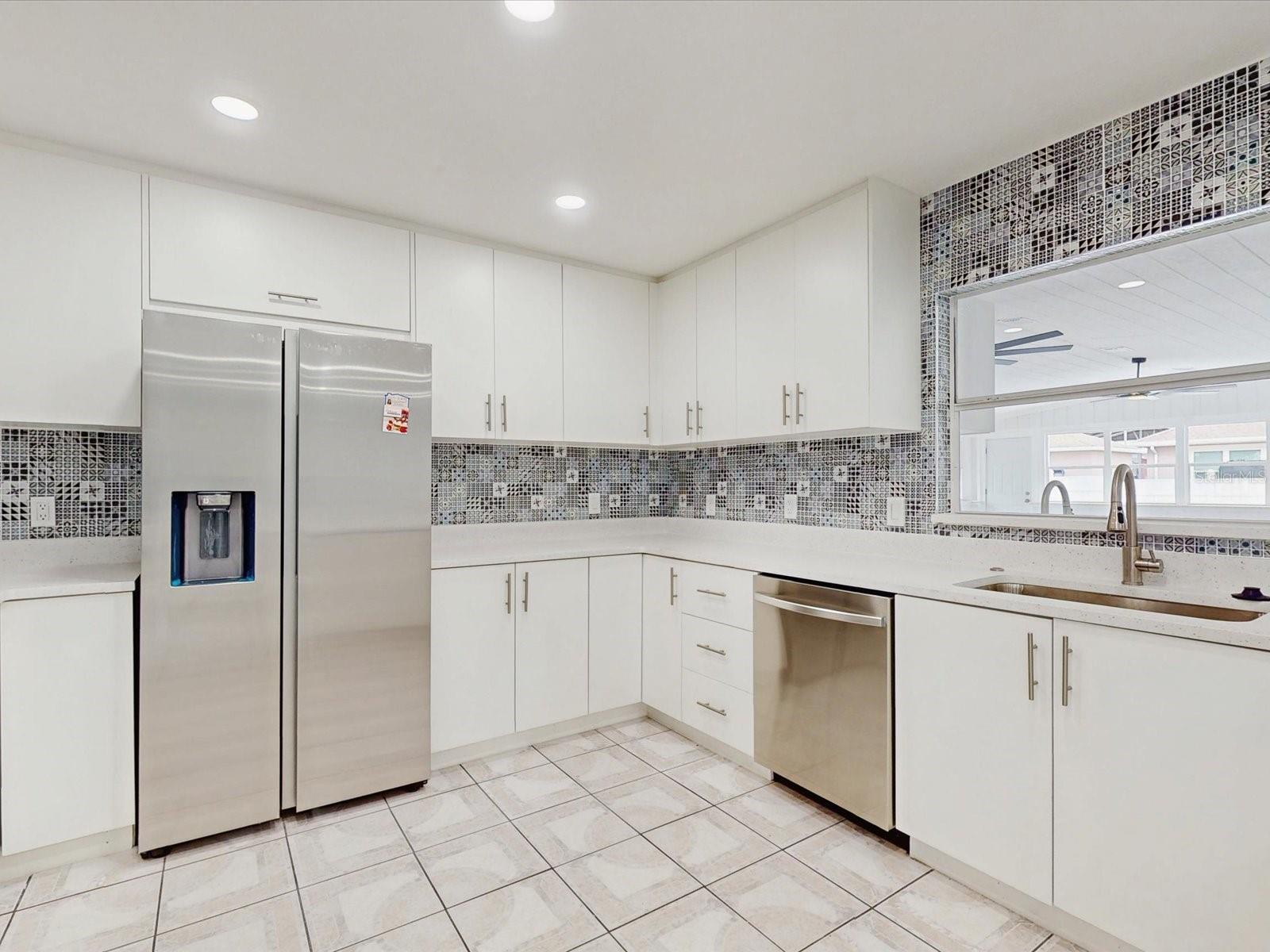 2401 BEL AIR CIR, KISSIMMEE, FL, 34743