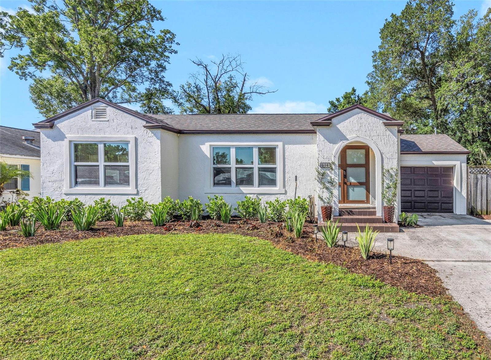 908 W CANDLEWOOD AVE, TAMPA, FL, 33603