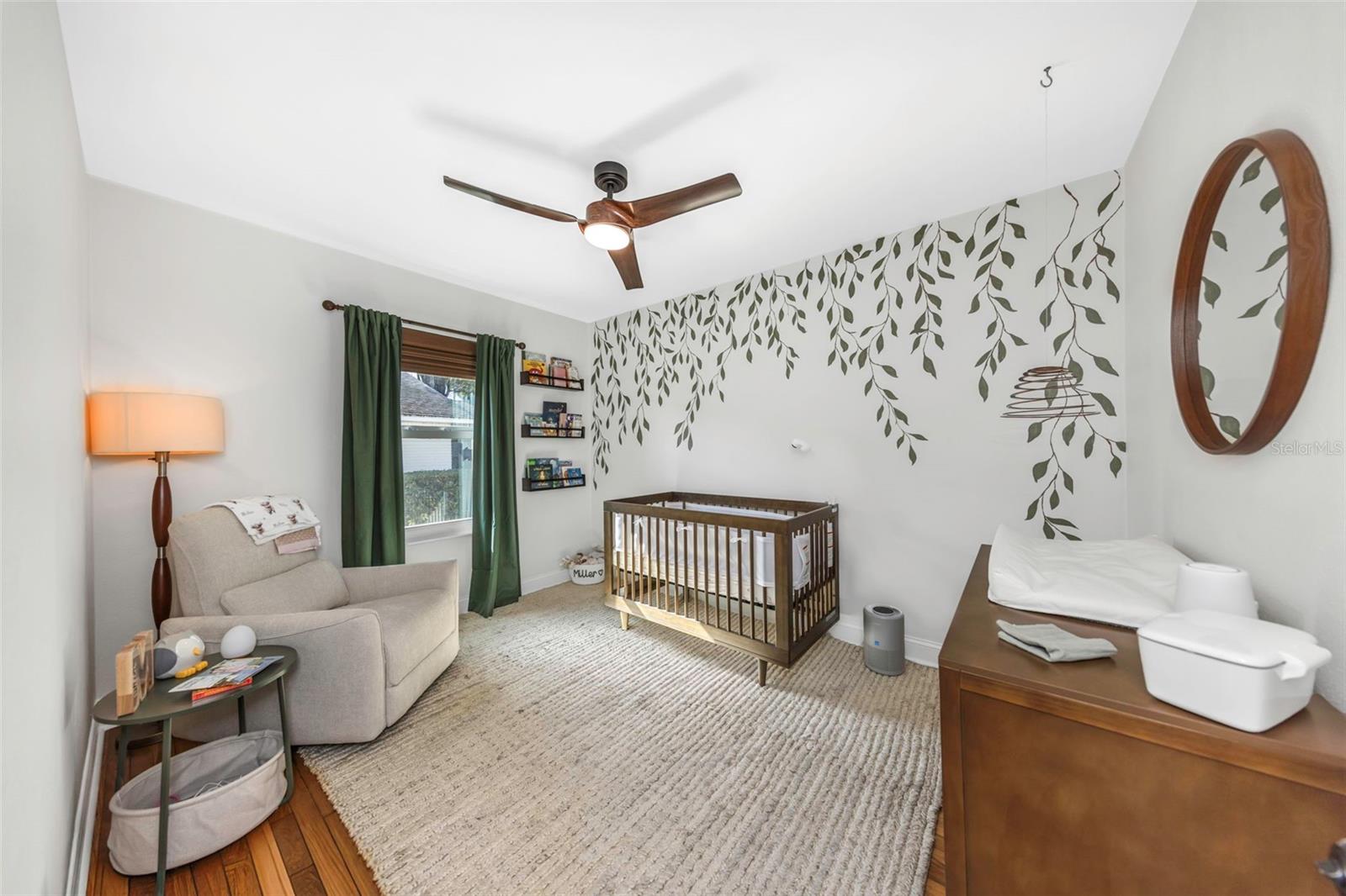 908 W CANDLEWOOD AVE, TAMPA, FL, 33603