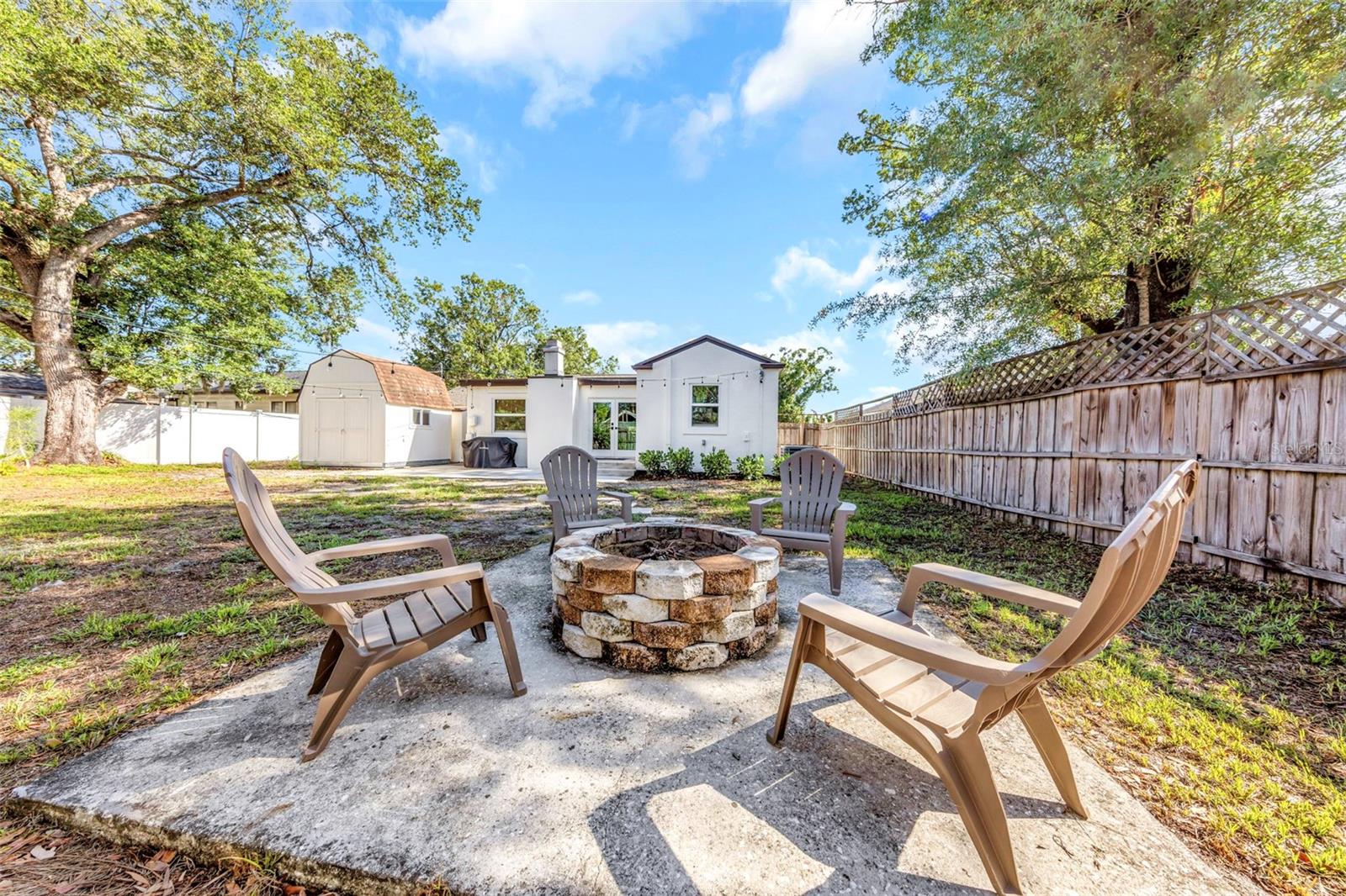 908 W CANDLEWOOD AVE, TAMPA, FL, 33603