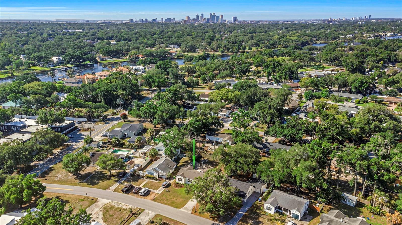 908 W CANDLEWOOD AVE, TAMPA, FL, 33603