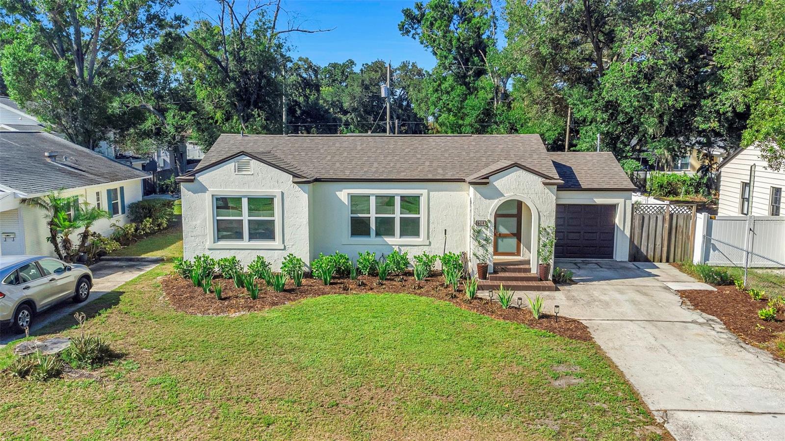 908 W CANDLEWOOD AVE, TAMPA, FL, 33603