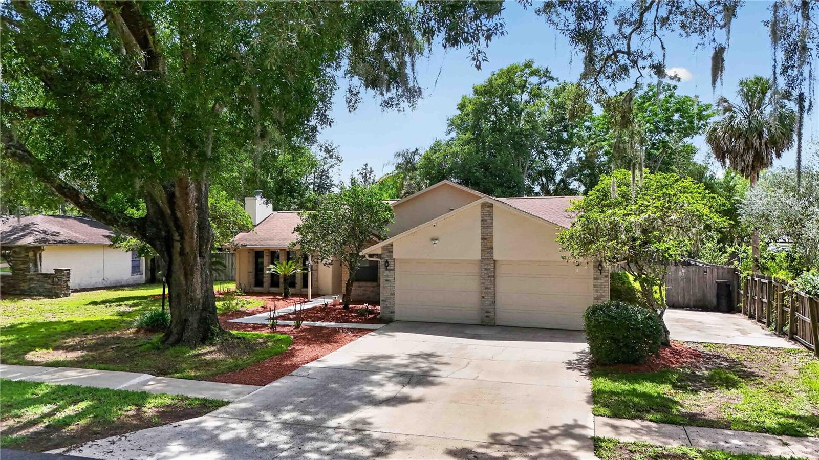 207 PINECREST RD, MOUNT DORA, FL, 32757