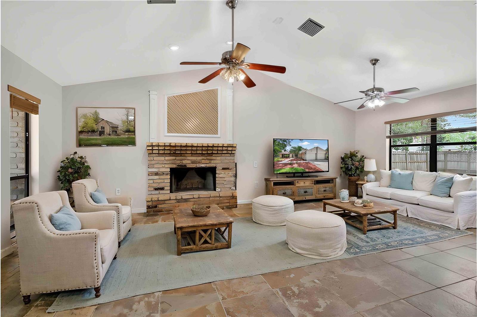207 PINECREST RD, MOUNT DORA, FL, 32757