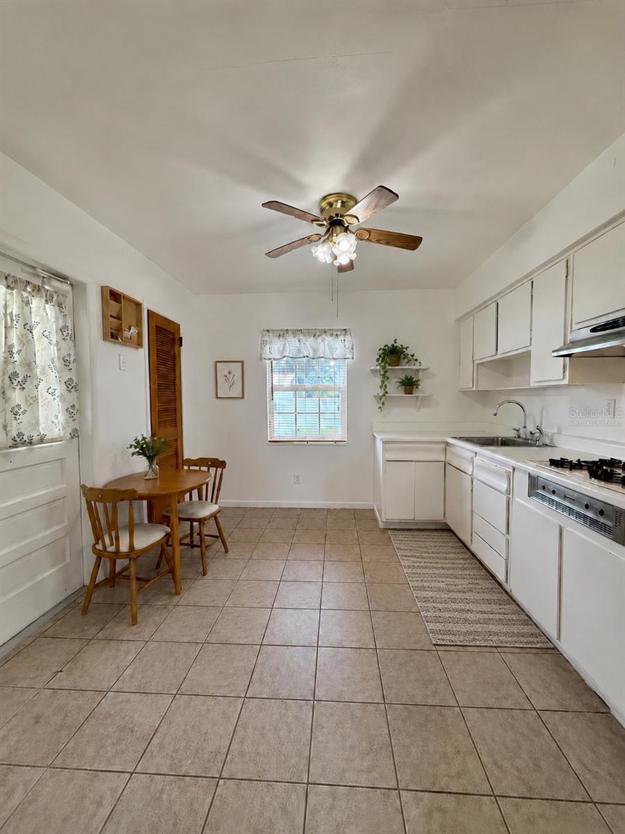10450 EASTSIDE AVE, BROOKSVILLE, FL, 34601