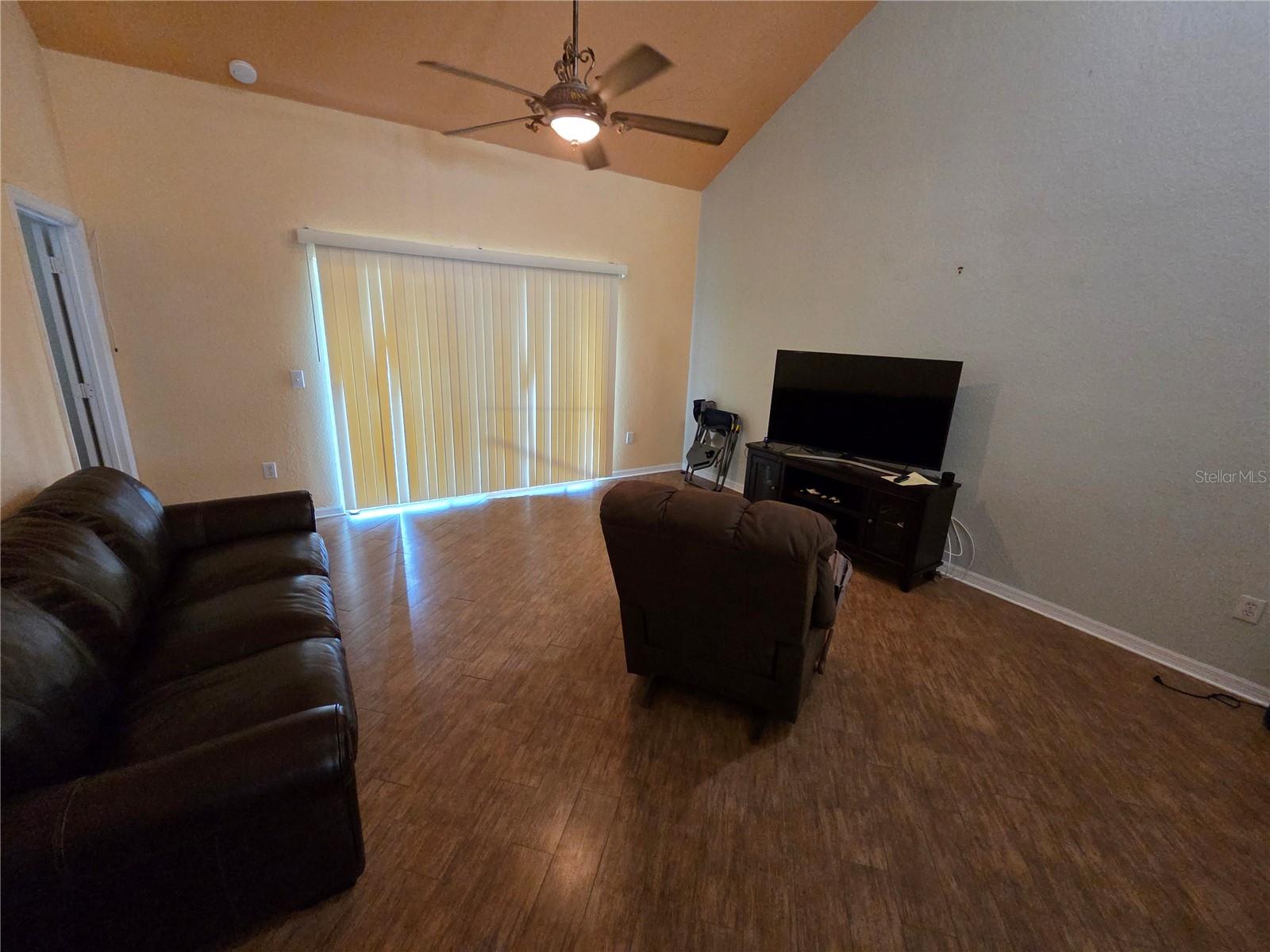 3661 KINGS RD #102, PALM HARBOR, FL, 34685