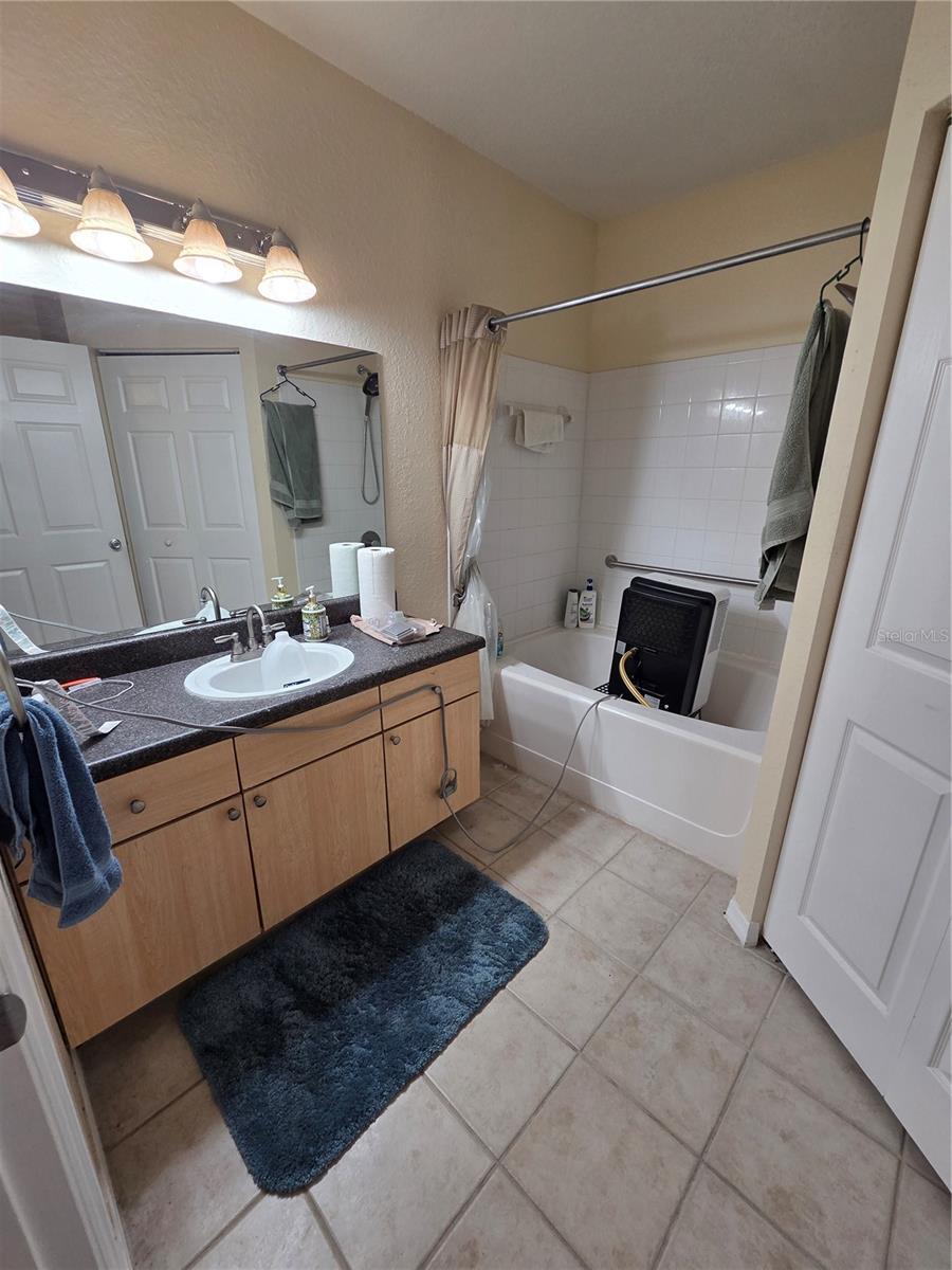 3661 KINGS RD #102, PALM HARBOR, FL, 34685