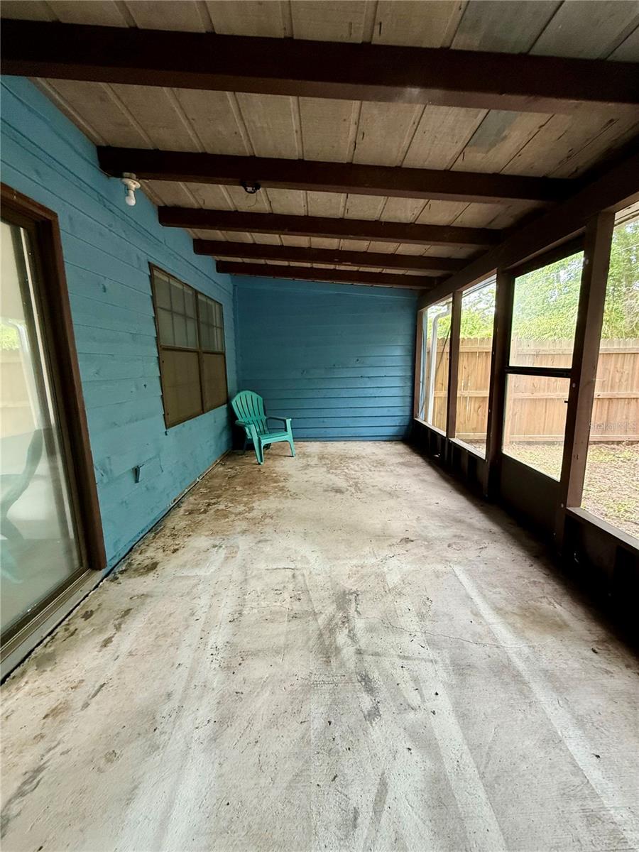 935 VILLAGE DR, BROOKSVILLE, FL, 34601