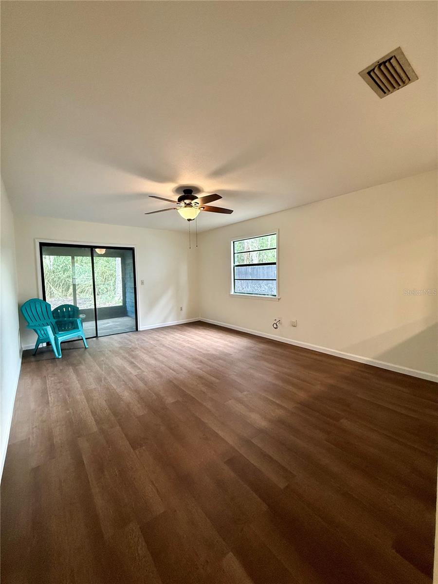 935 VILLAGE DR, BROOKSVILLE, FL, 34601