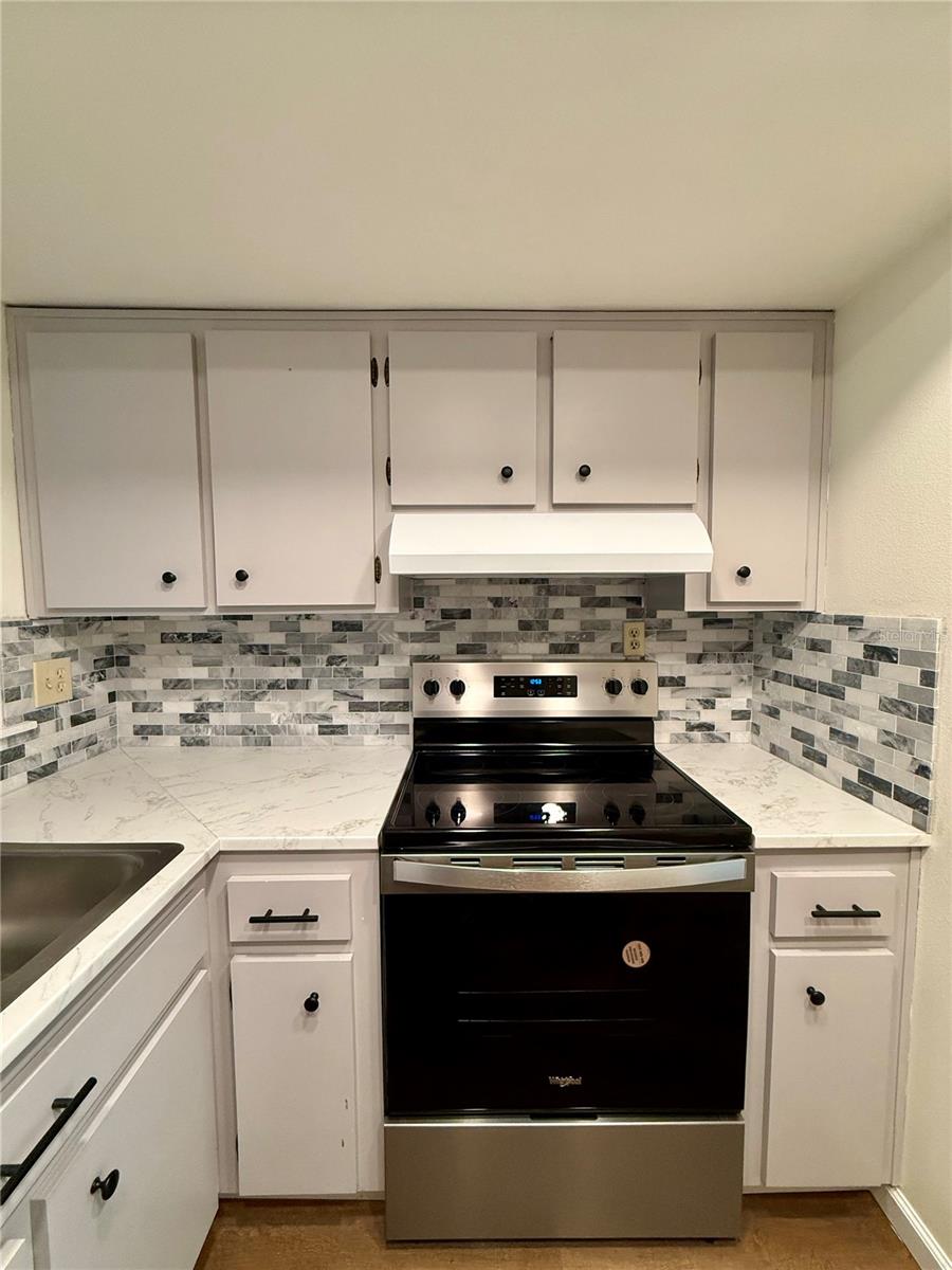 935 VILLAGE DR, BROOKSVILLE, FL, 34601