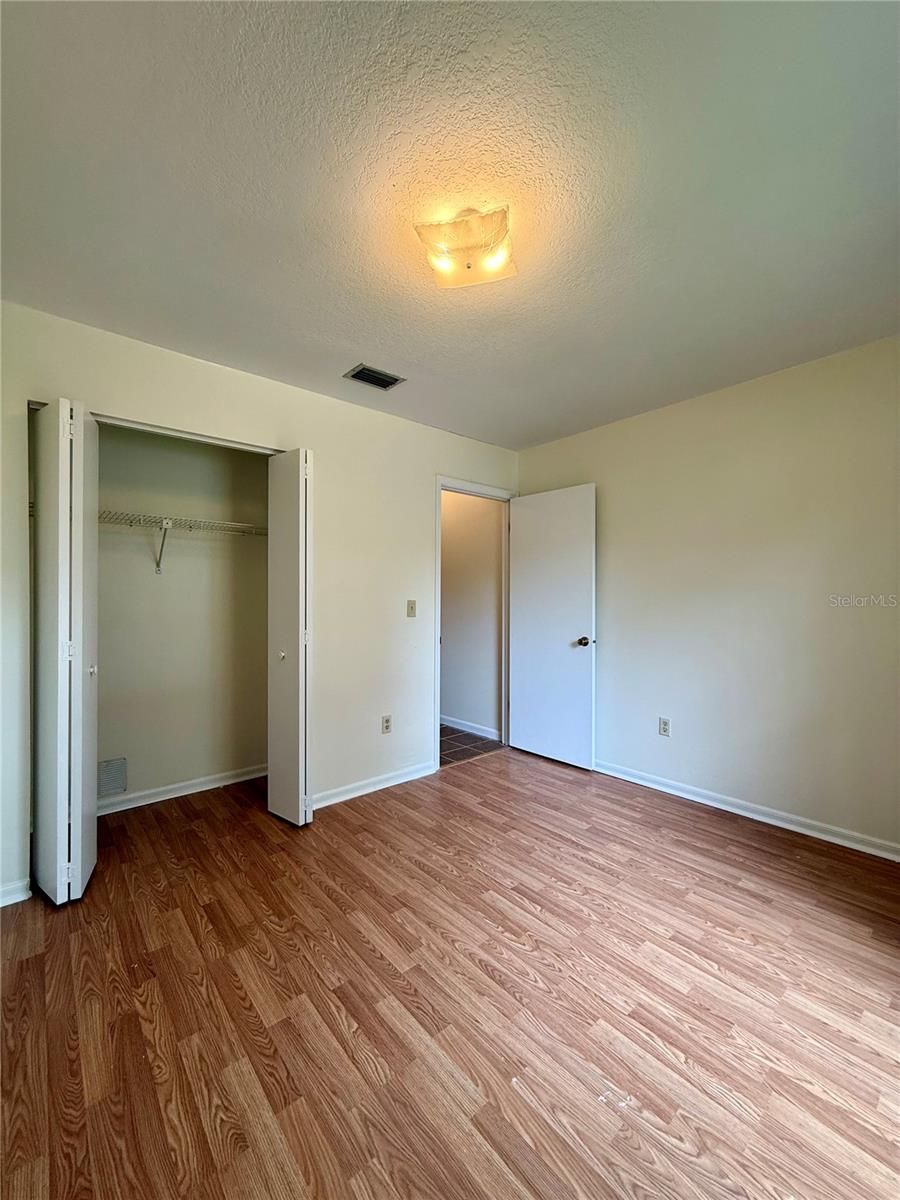 935 VILLAGE DR, BROOKSVILLE, FL, 34601
